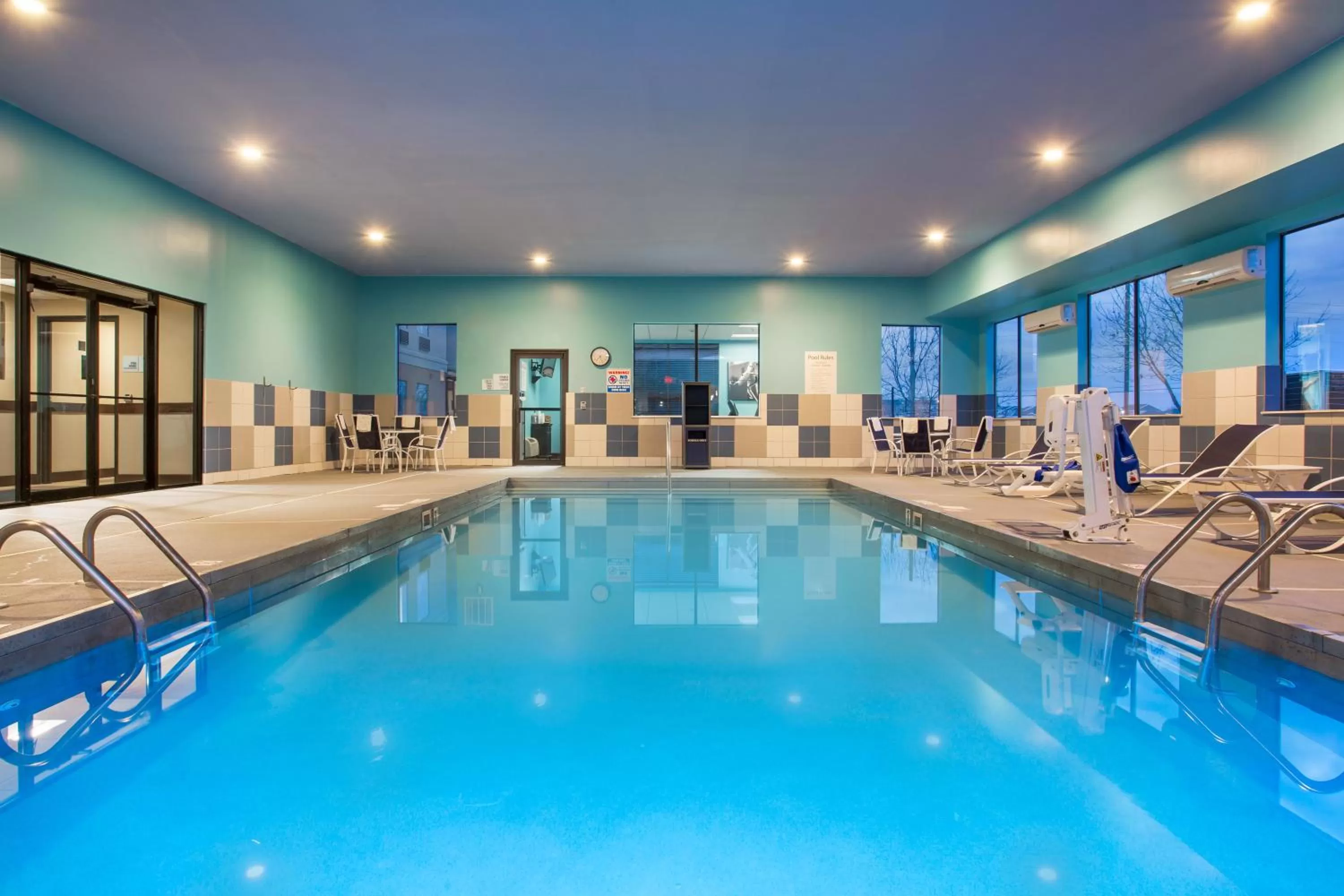 Swimming pool in Holiday Inn Express Lexington Southwest Nicholasville by IHG
