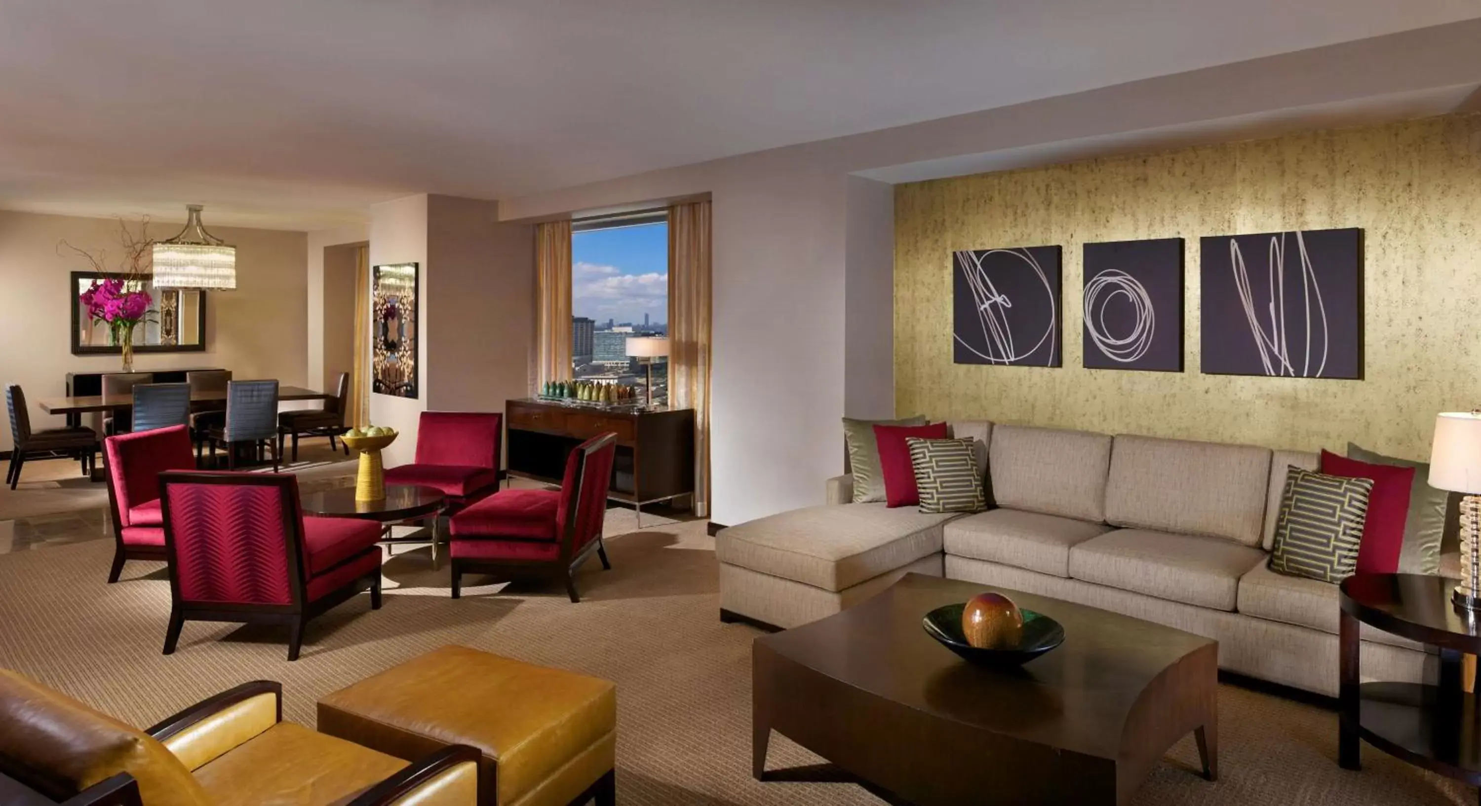 Living room, Seating Area in Hilton Americas- Houston