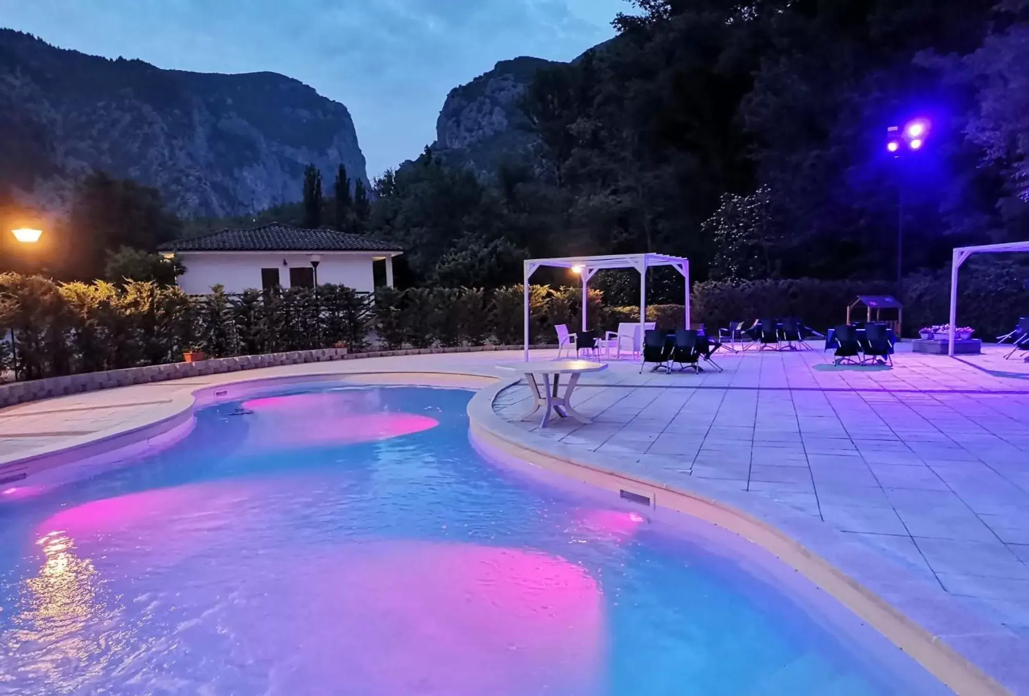 Swimming Pool in Albergo La Ginestra