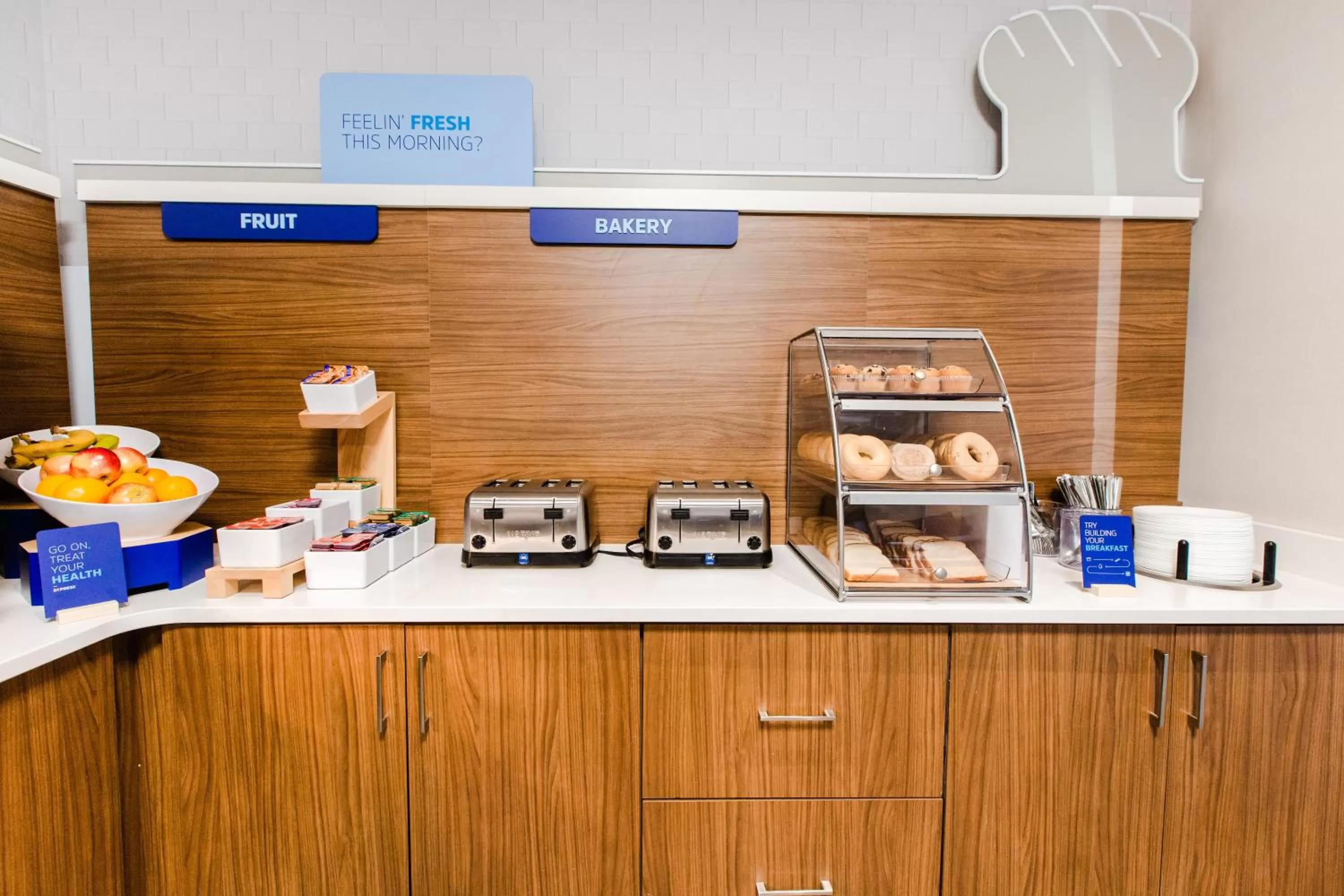 Breakfast in Holiday Inn Express & Suites - West Edmonton-Mall Area by IHG
