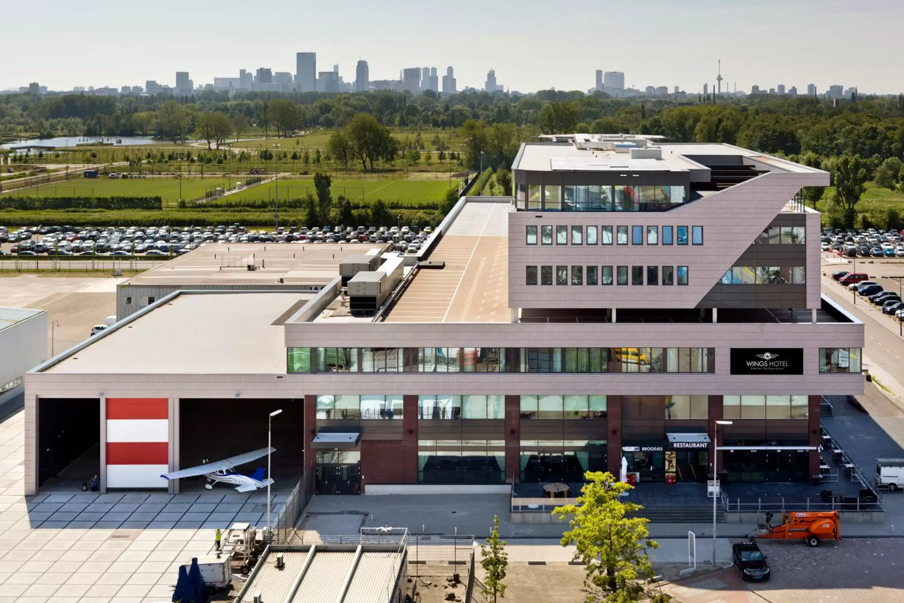 Property Building in Fletcher Hotel-Restaurant Wings-Rotterdam