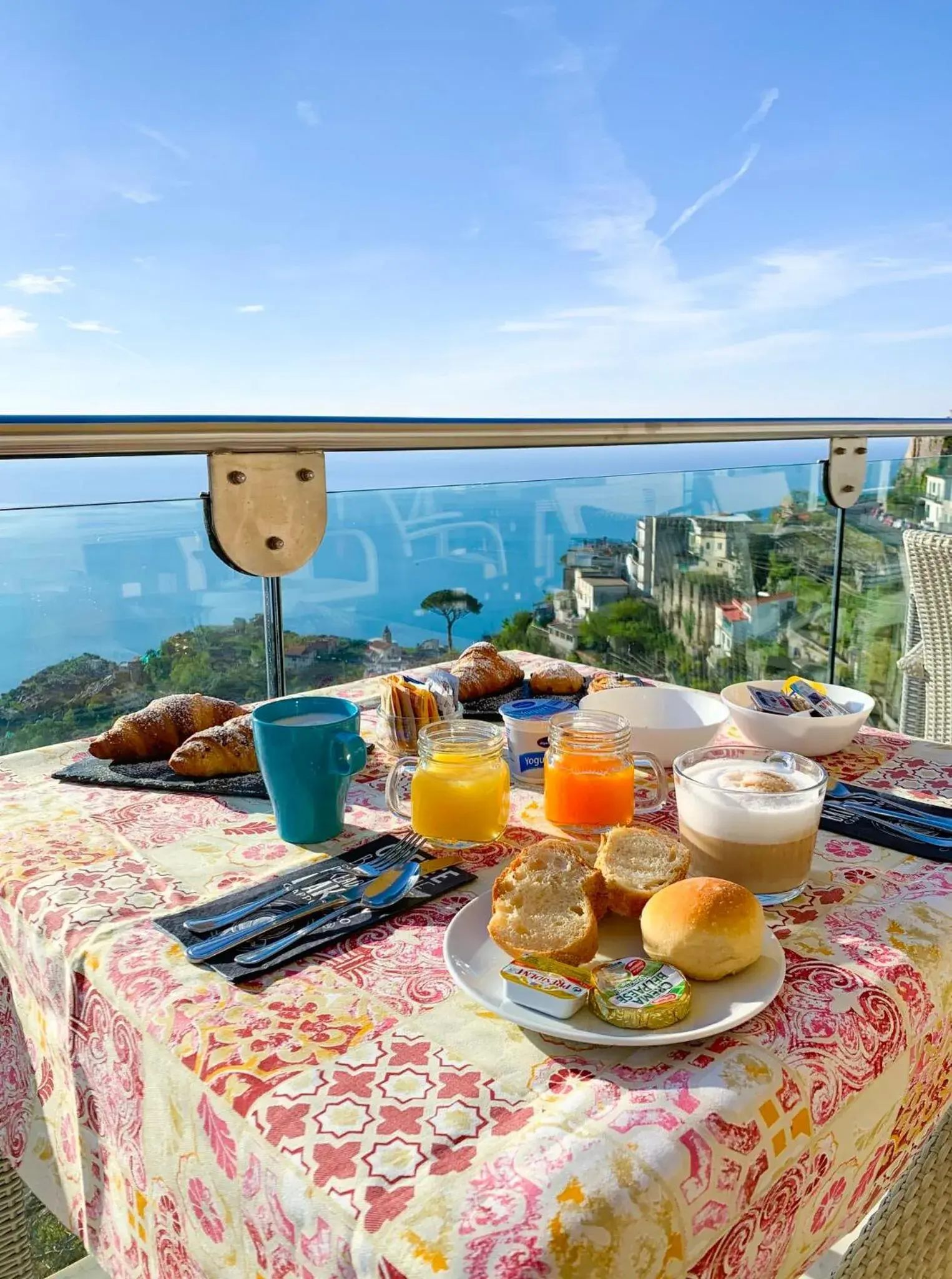 Restaurant/places to eat in Hotel Bonadies Restaurant/places to eat in Hotel Bonadies