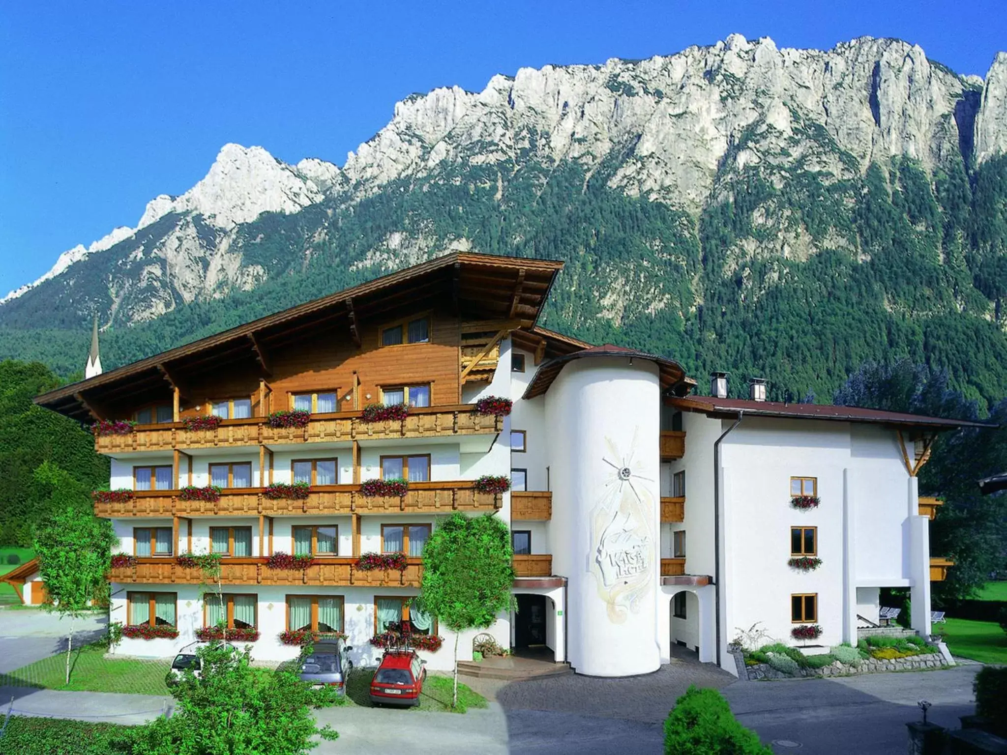 Property Building in dasKAISER - Dein Gartenhotel in Tirol