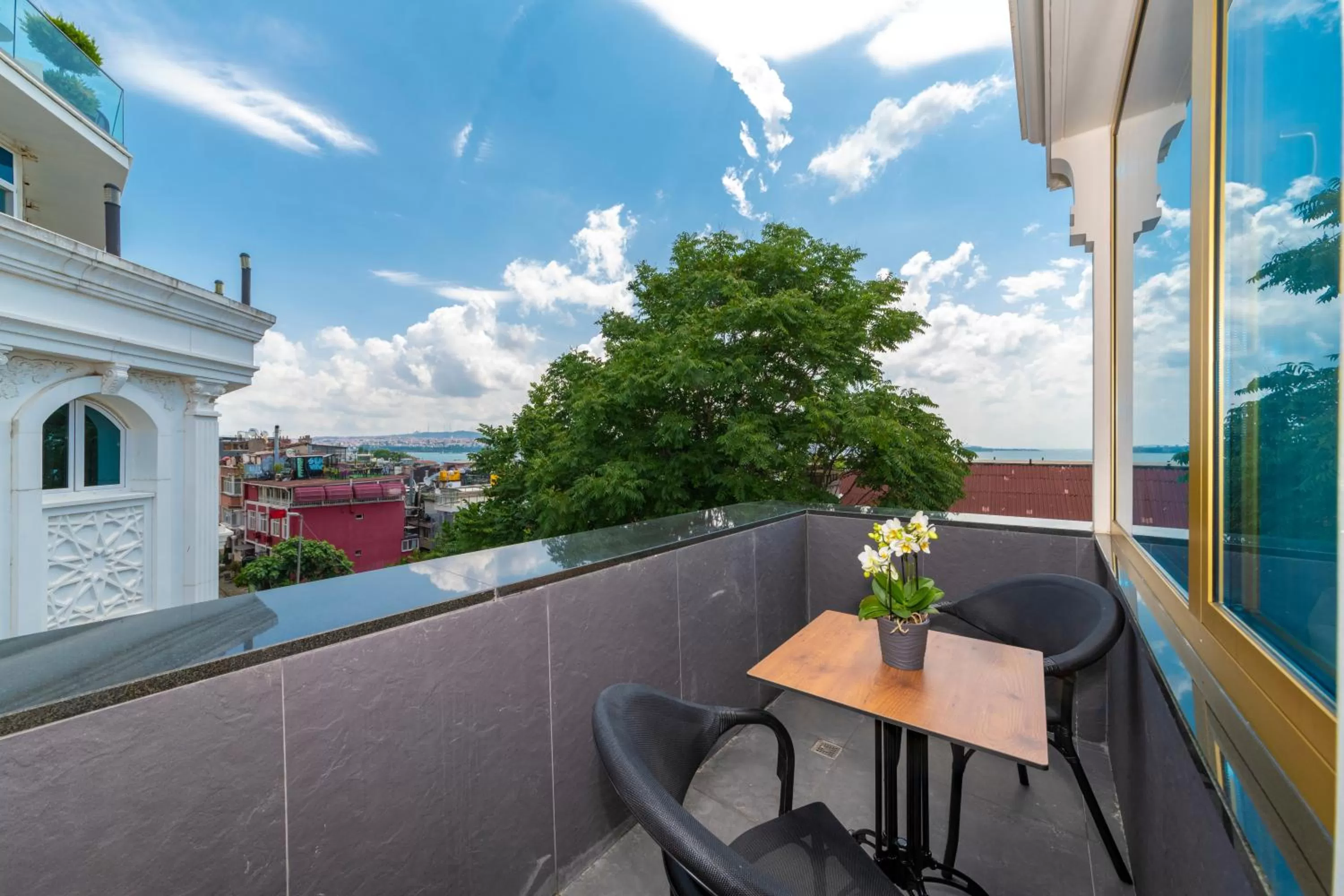 Balcony/Terrace in Eastanbul Suites