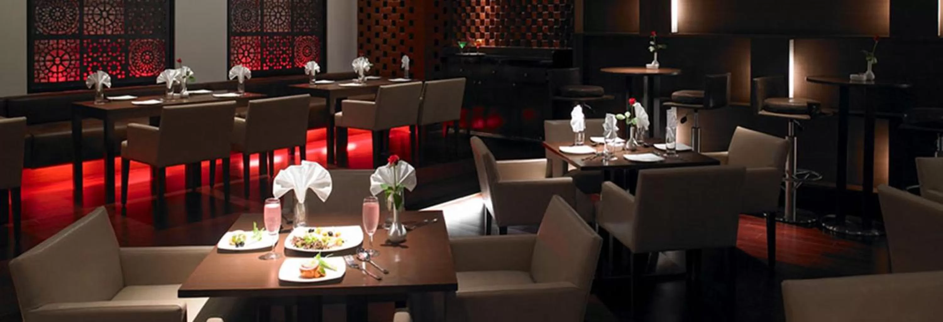 Restaurant/places to eat in Royal Orchid Central, Pune