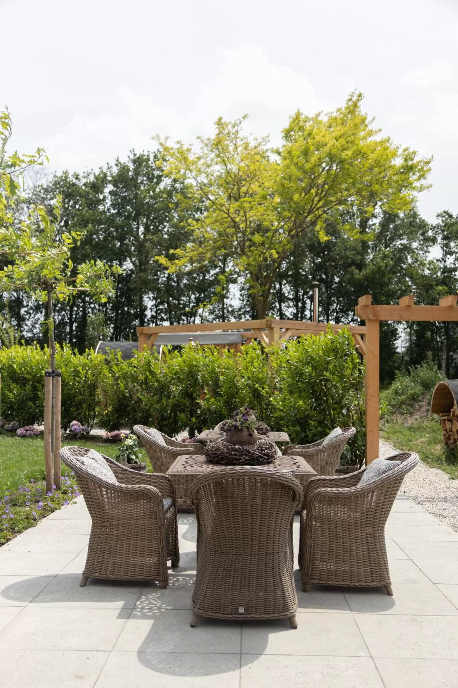 Patio in Bed & Breakfast Hoeve Happiness