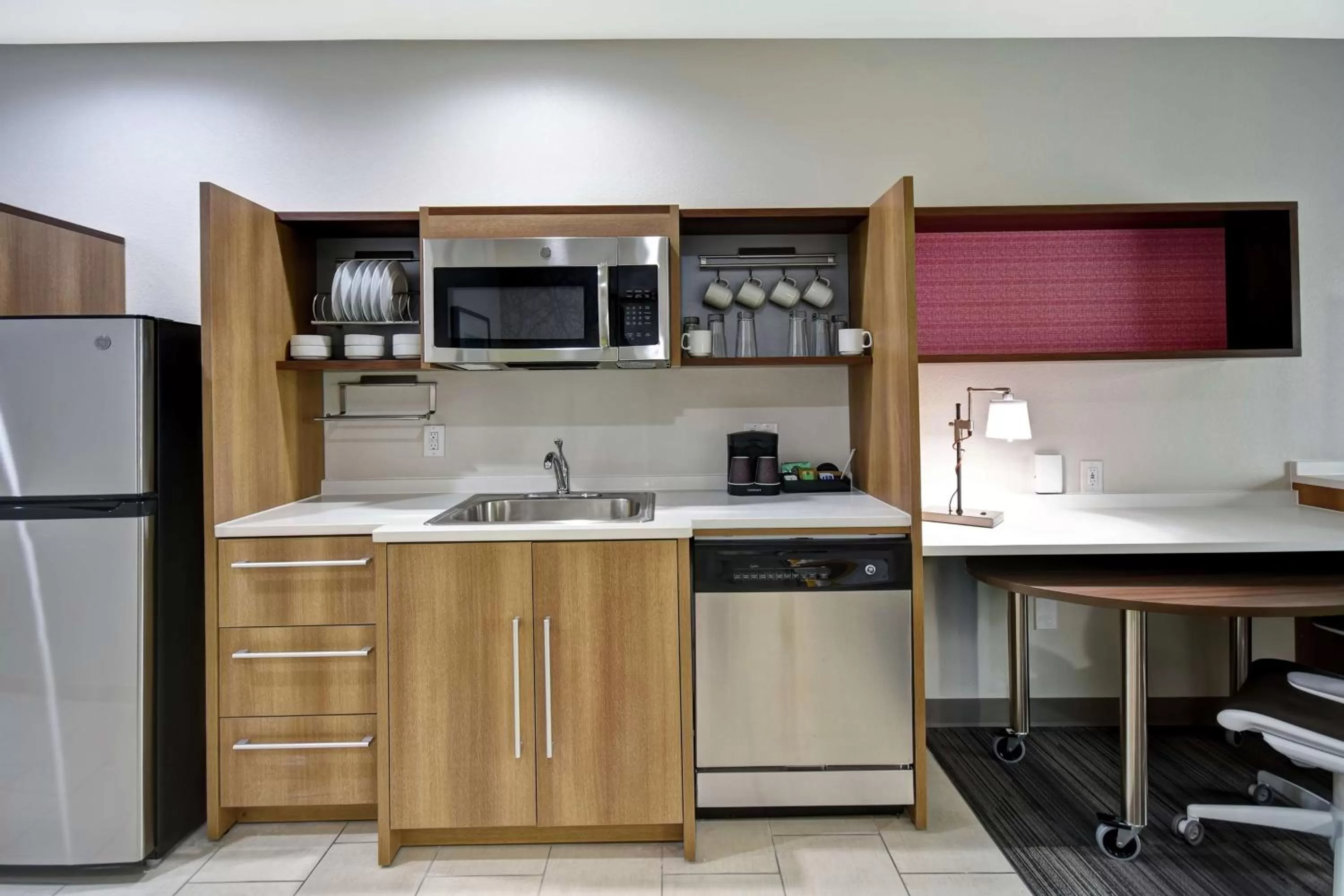 Kitchen or kitchenette in Home2 Suites By Hilton Fort Worth Fossil Creek