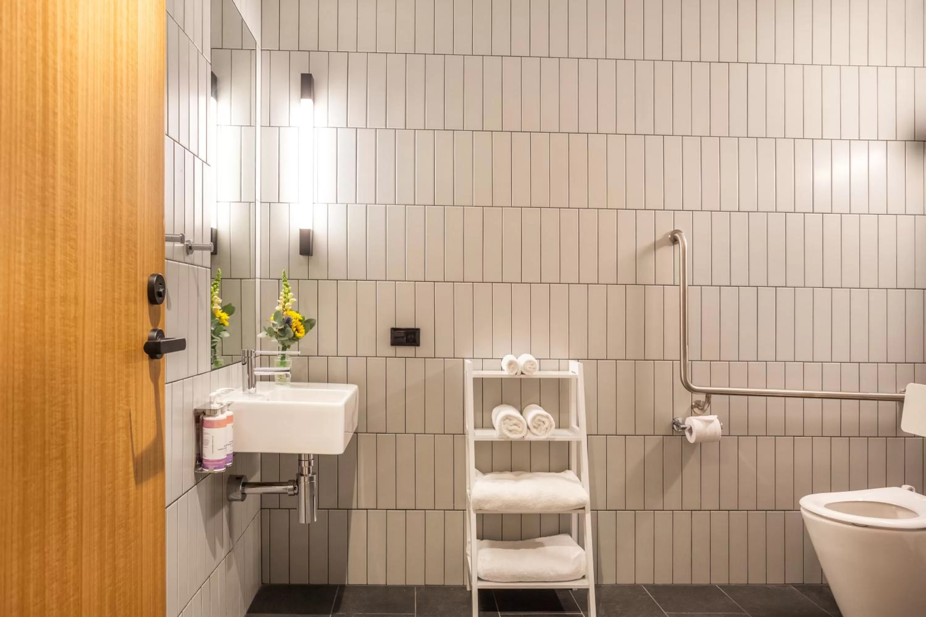 Toilet in Mövenpick Hotel Hobart