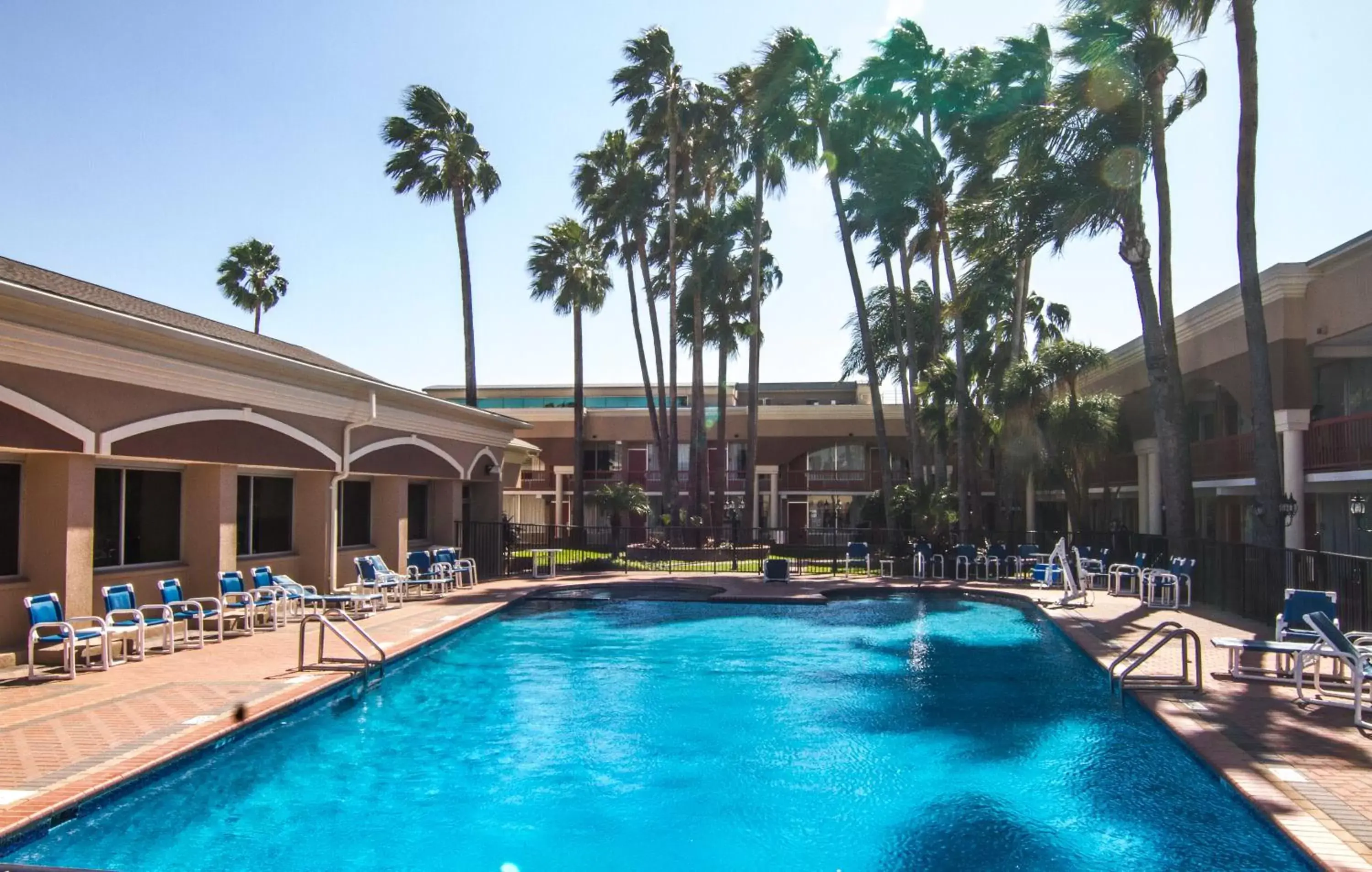 Swimming Pool in La Copa Hotel