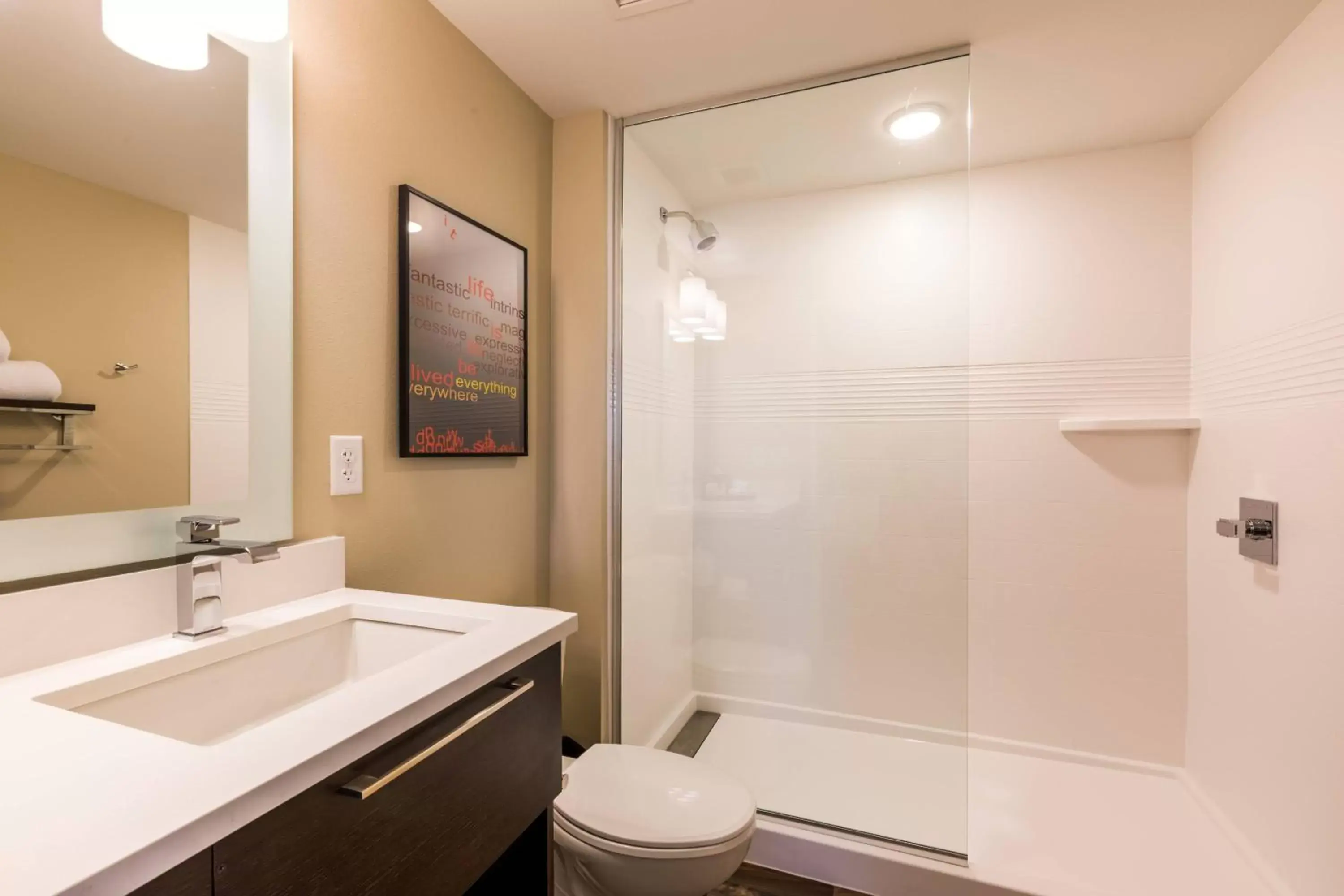 Bathroom in TownePlace Suites by Marriott Portland Beaverton
