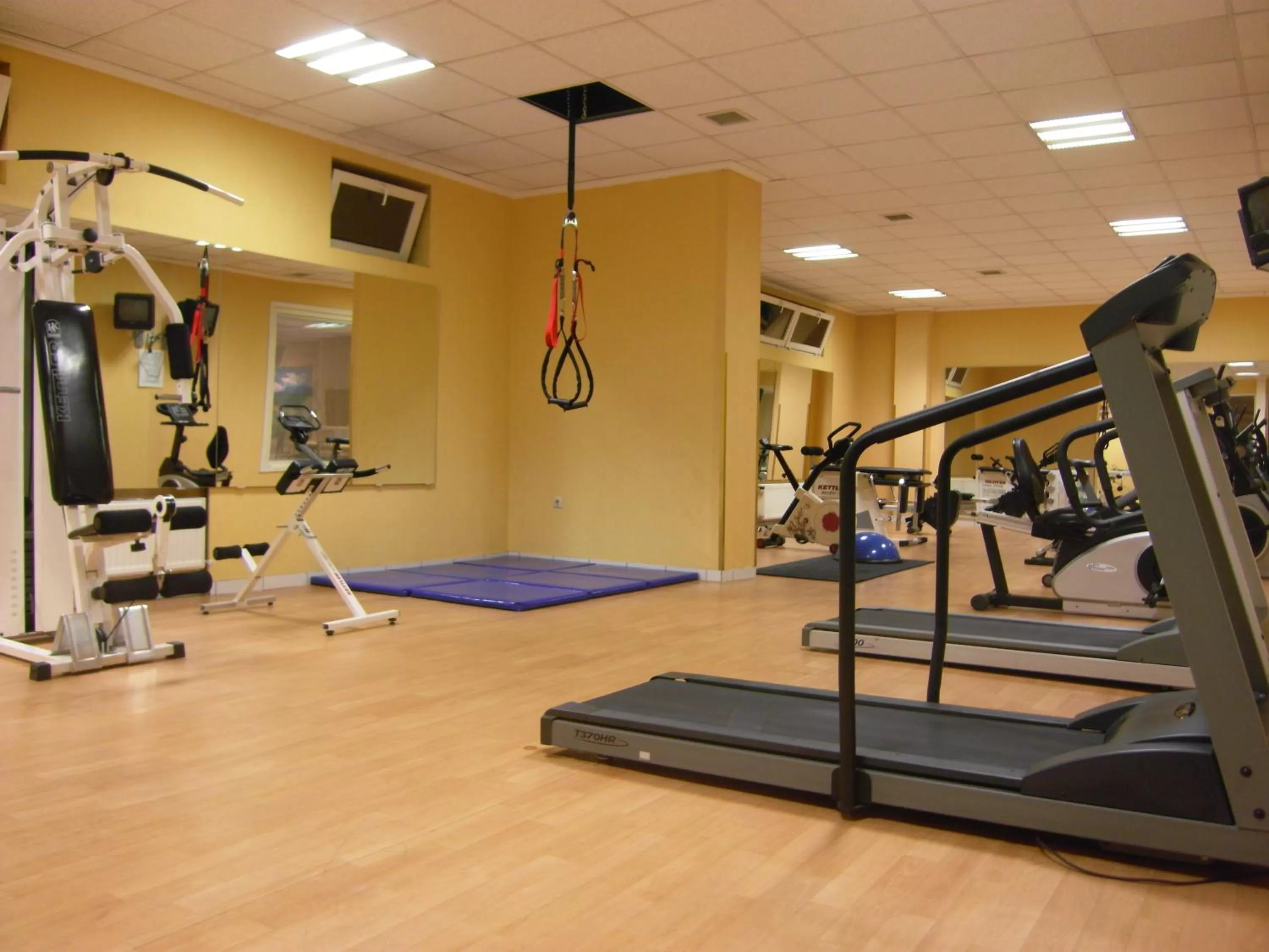 Fitness centre/facilities in Apart Hotel Best