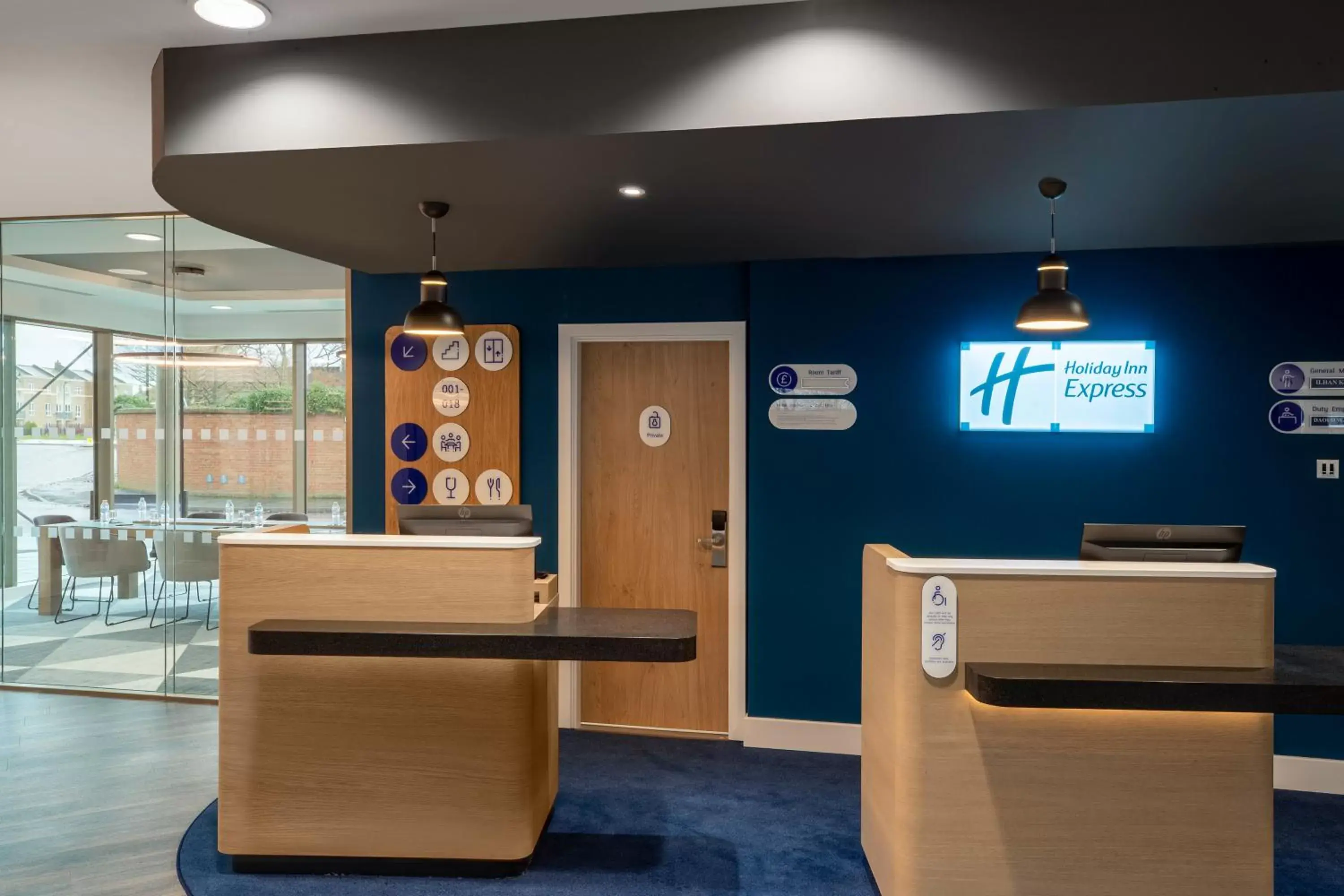 Lobby or reception, Lobby/Reception in Holiday Inn Express Cambridge West - Cambourne, an IHG Hotel