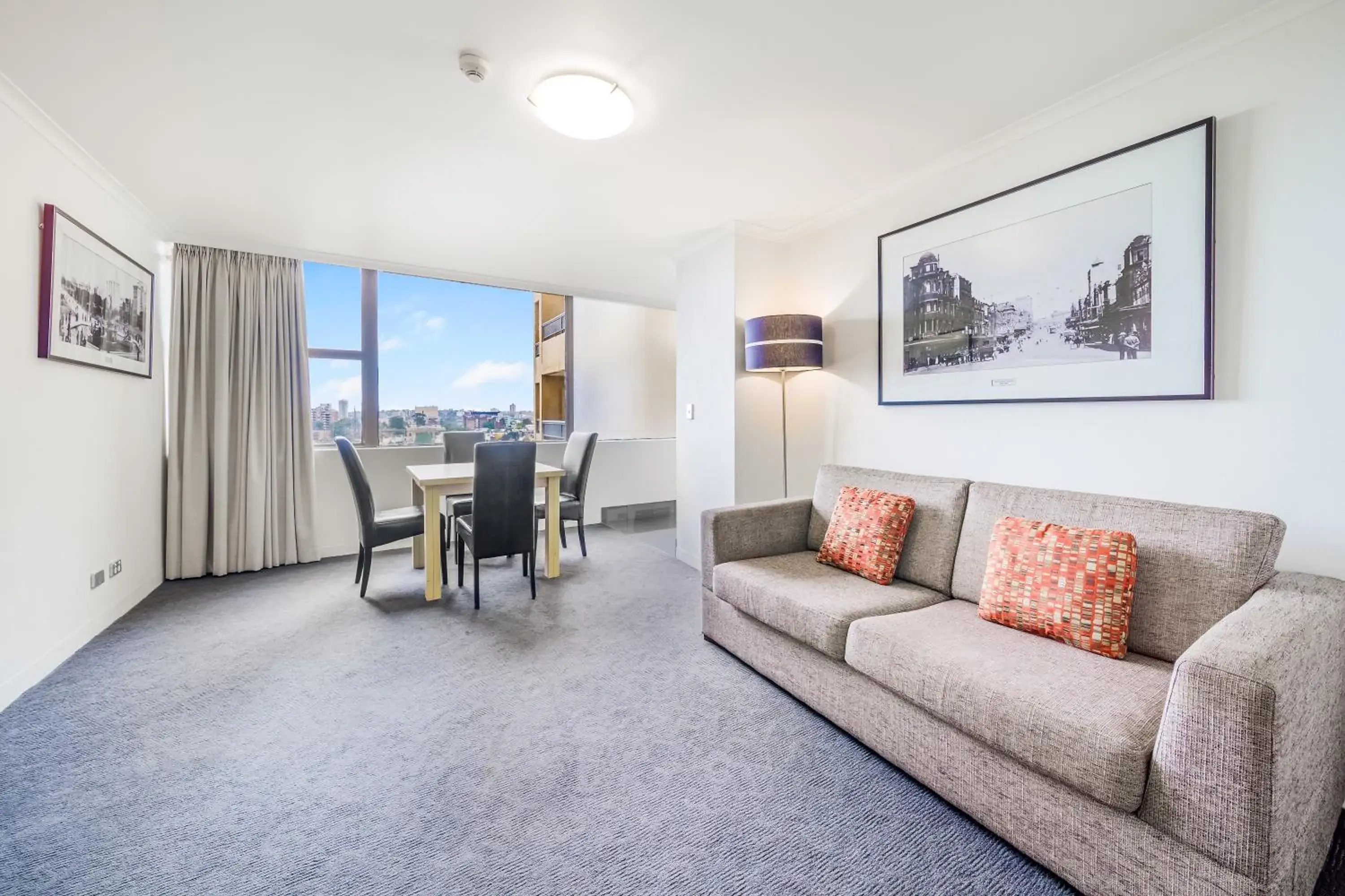 Living room, Seating Area in Oaks Sydney Hyde Park Suites