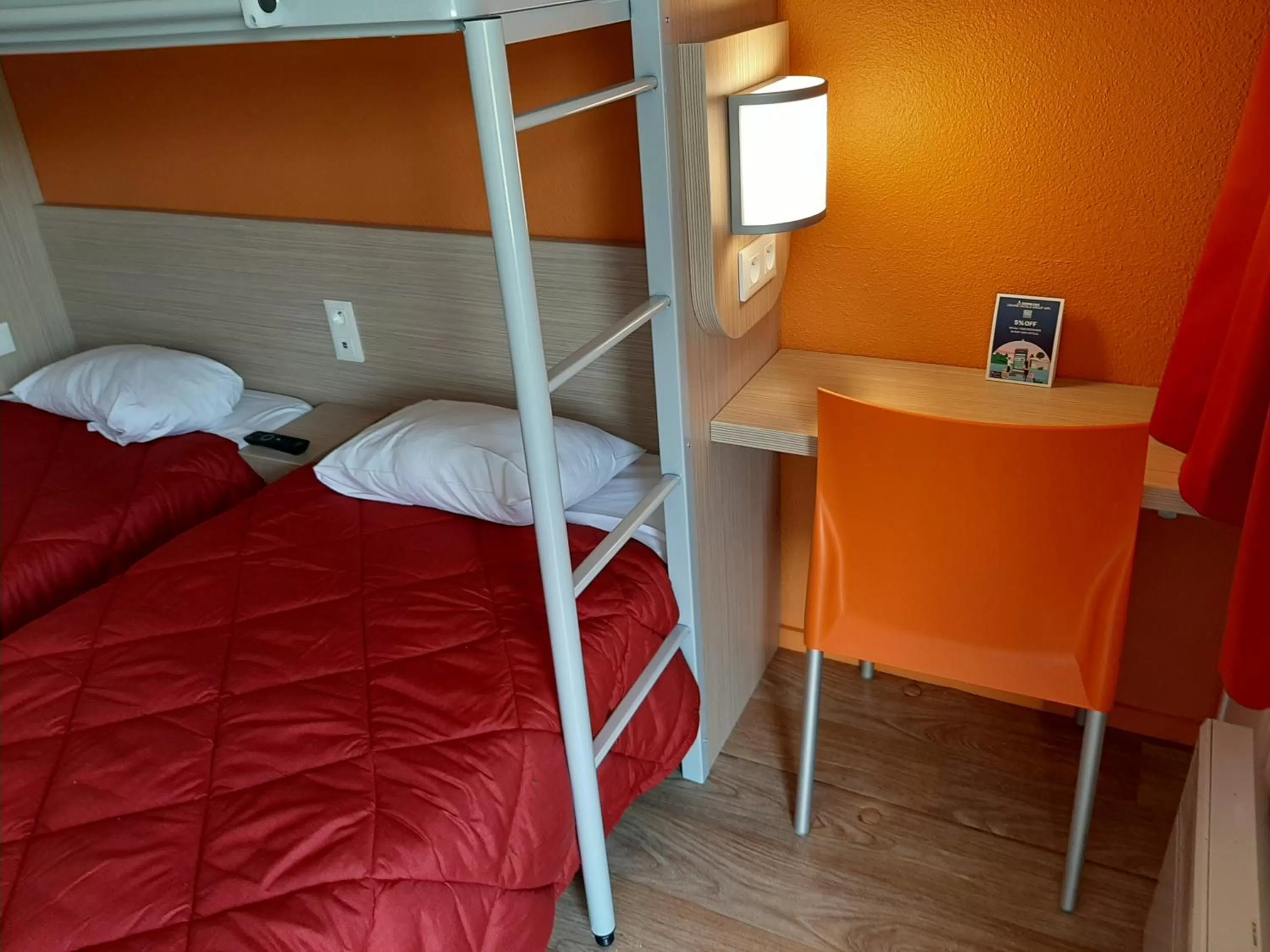 bunk bed, Bed in Premiere Classe Carcassonne