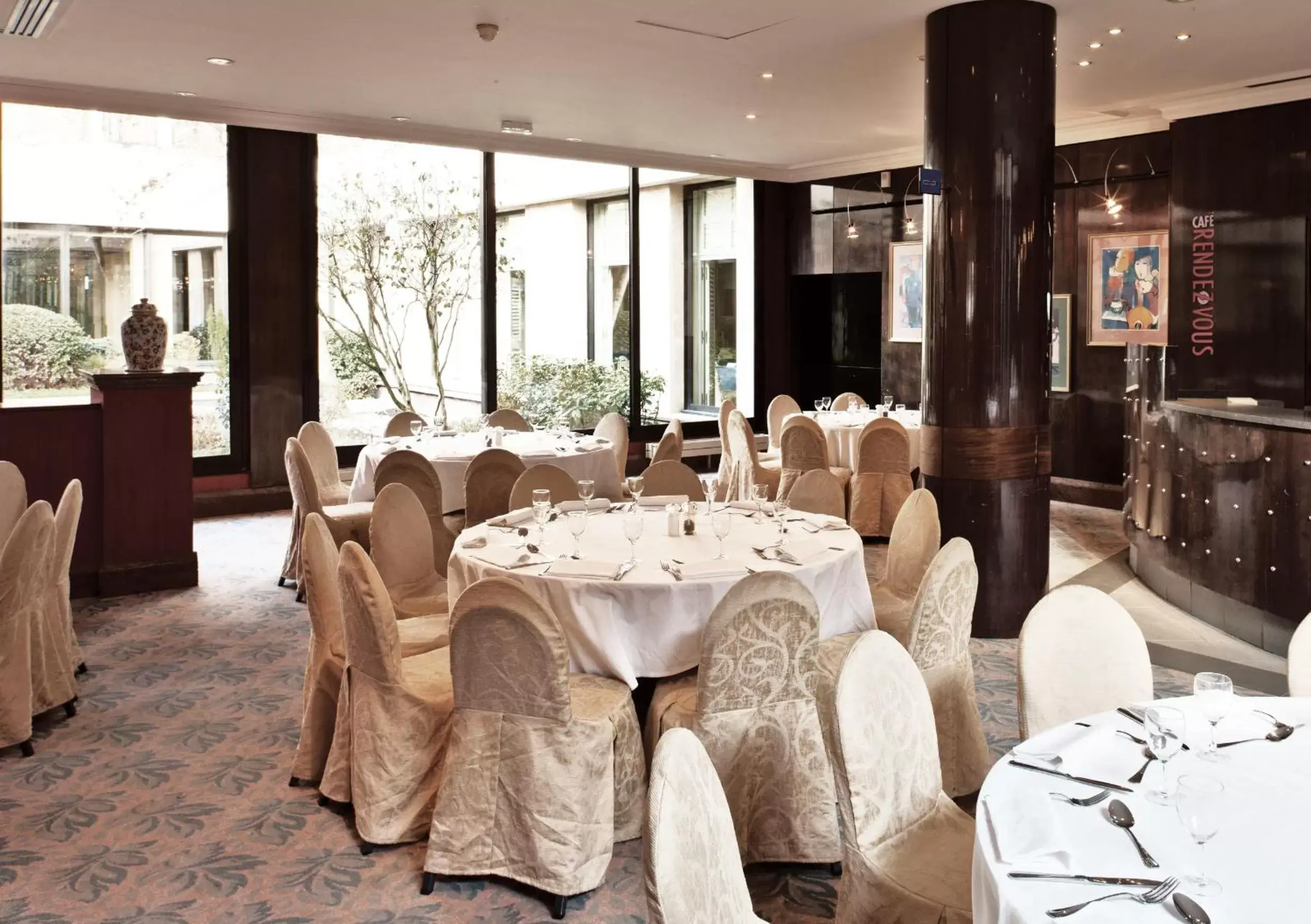 Banquet/Function facilities, Banquet Facilities in Millennium Hotel Paris Charles De Gaulle