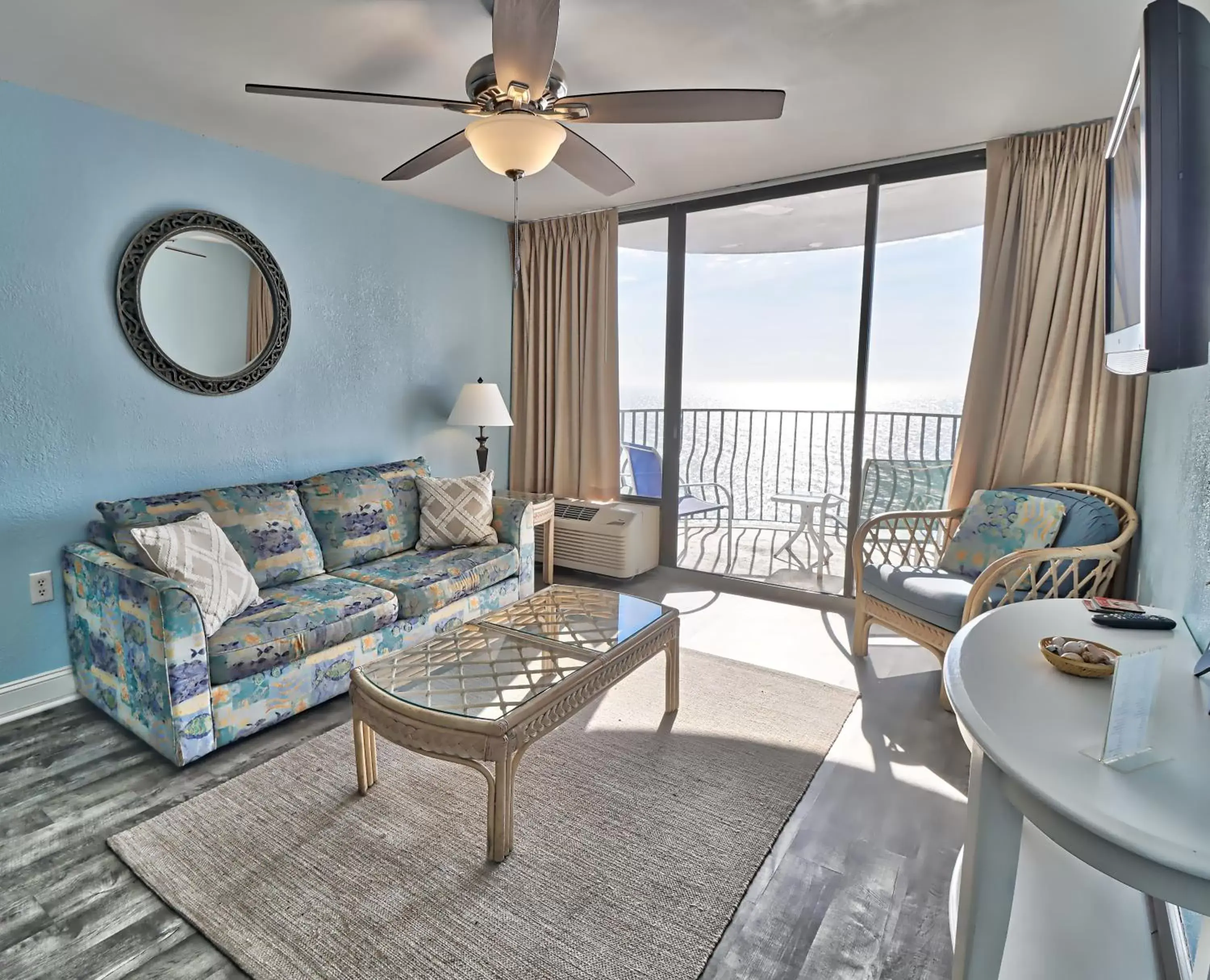One-Bedroom Apartment in Suites at the Beach