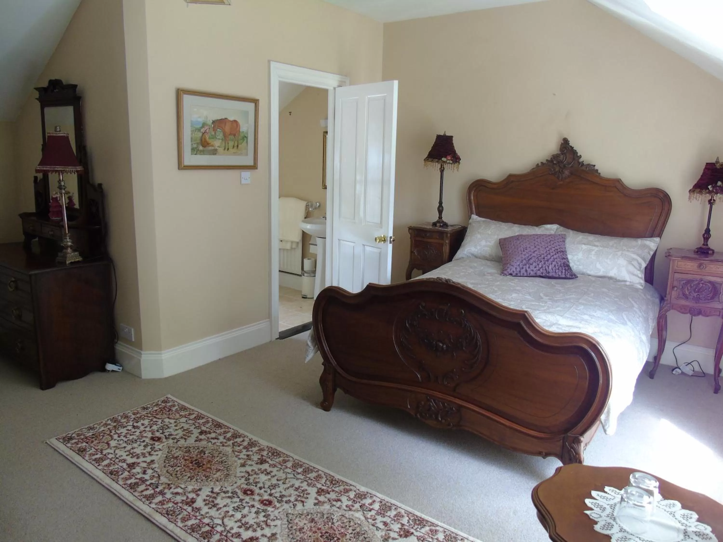 Bed in Hartley House B&B