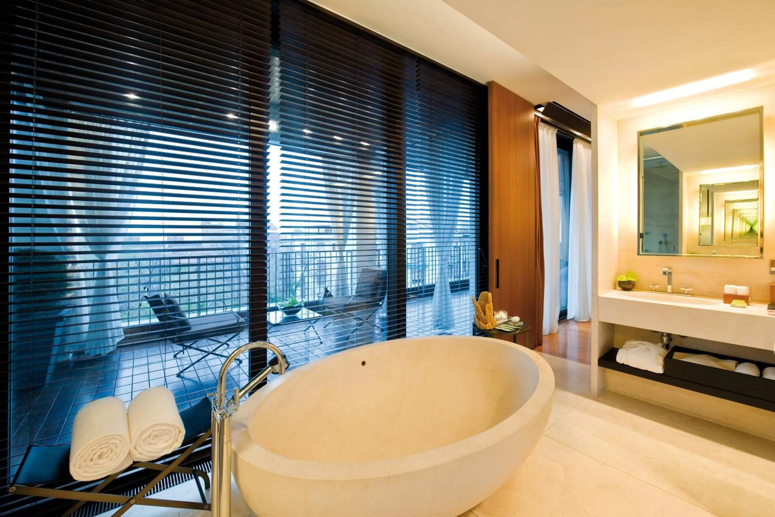 Bathroom in Bvlgari Hotel Milano