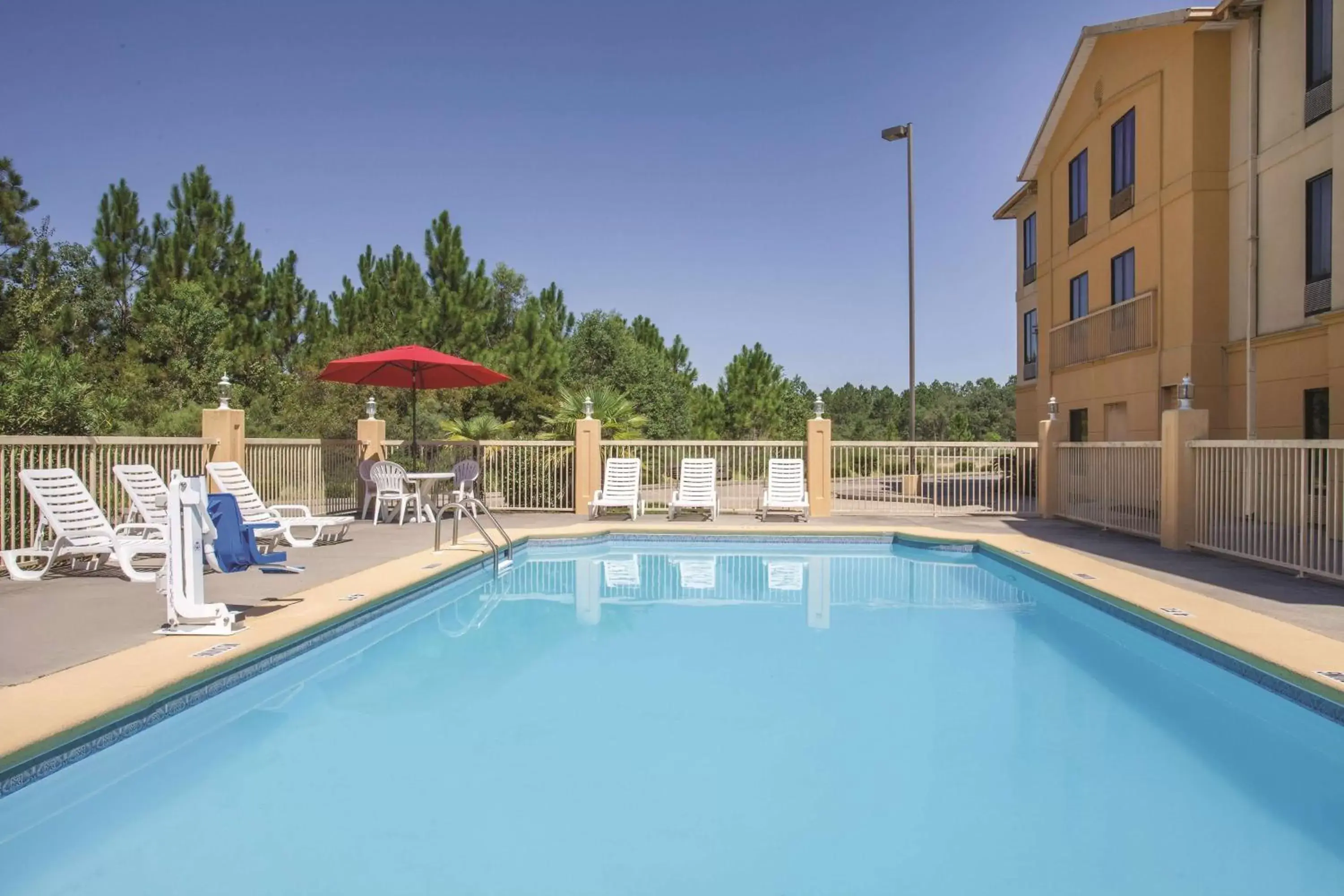 On site, Swimming Pool in La Quinta Inn by Wyndham Moss Point - Pascagoula