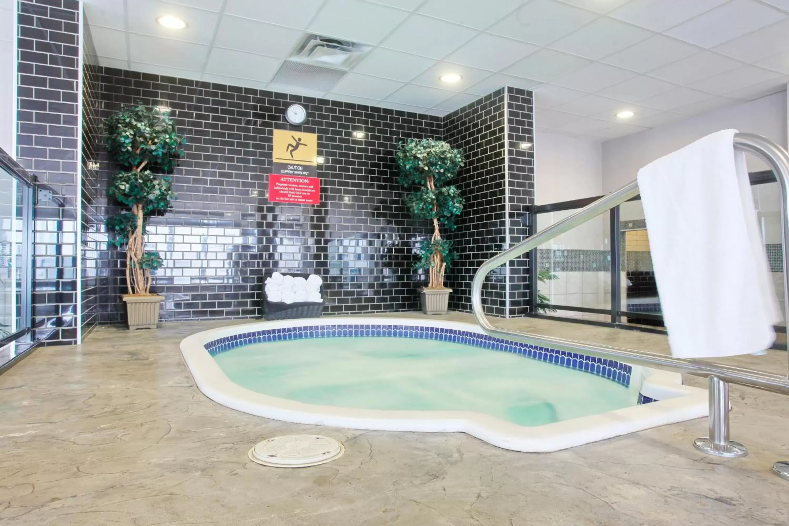 Hot Tub, Swimming Pool in Pomeroy Hotel Fort McMurray