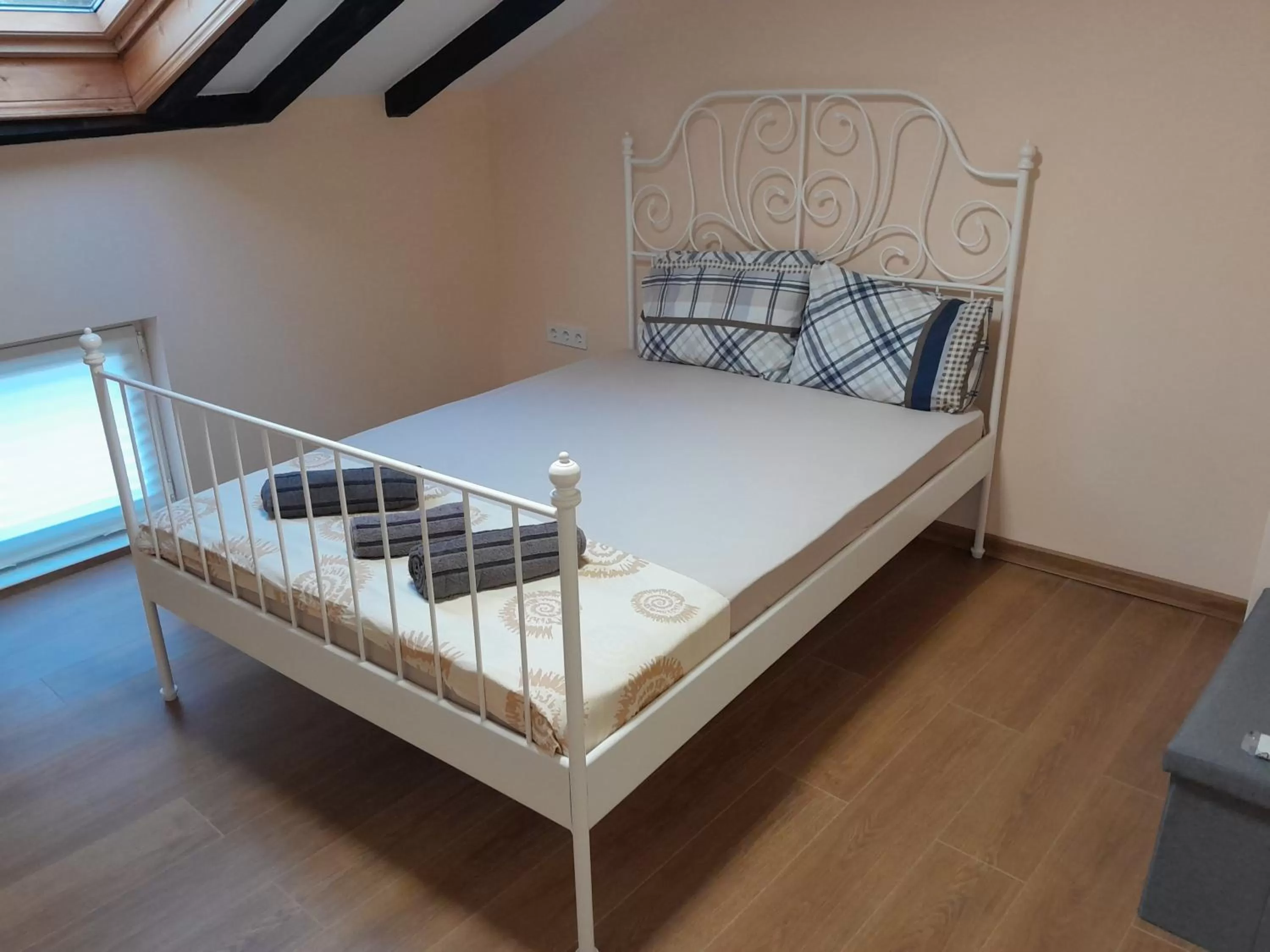 Bed in HANCHO SevenUps - KAPANA Plovdiv Center