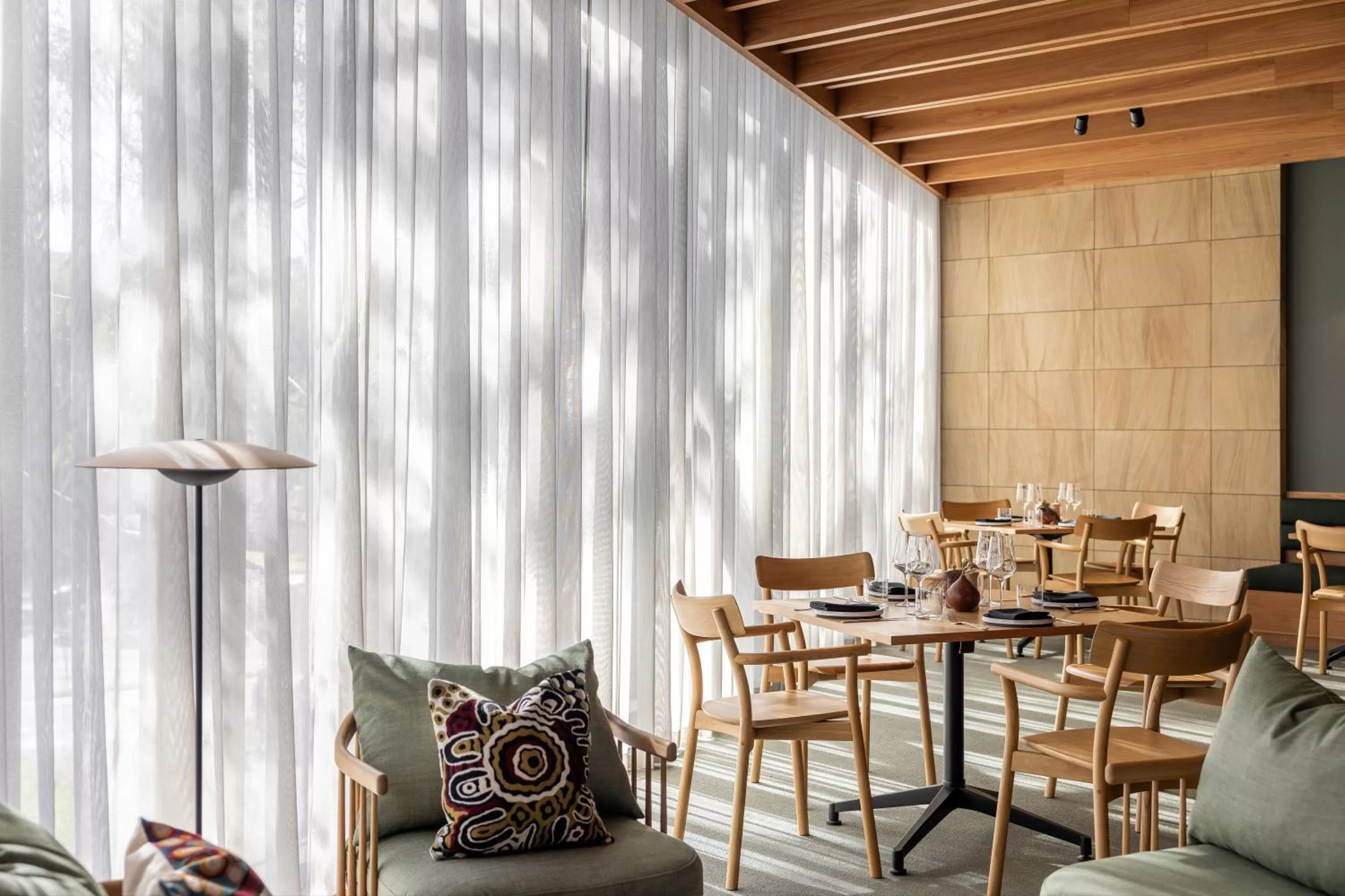 Restaurant/places to eat in Wonil Hotel Perth - Handwritten Collection