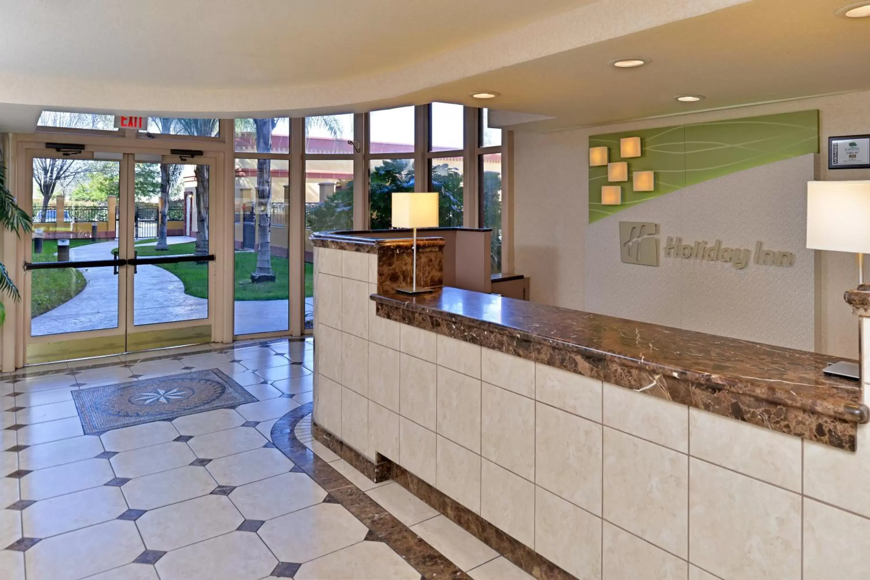 Property building, Lobby/Reception in Holiday Inn Rancho Cordova - Northeast Sacramento, an IHG Hotel