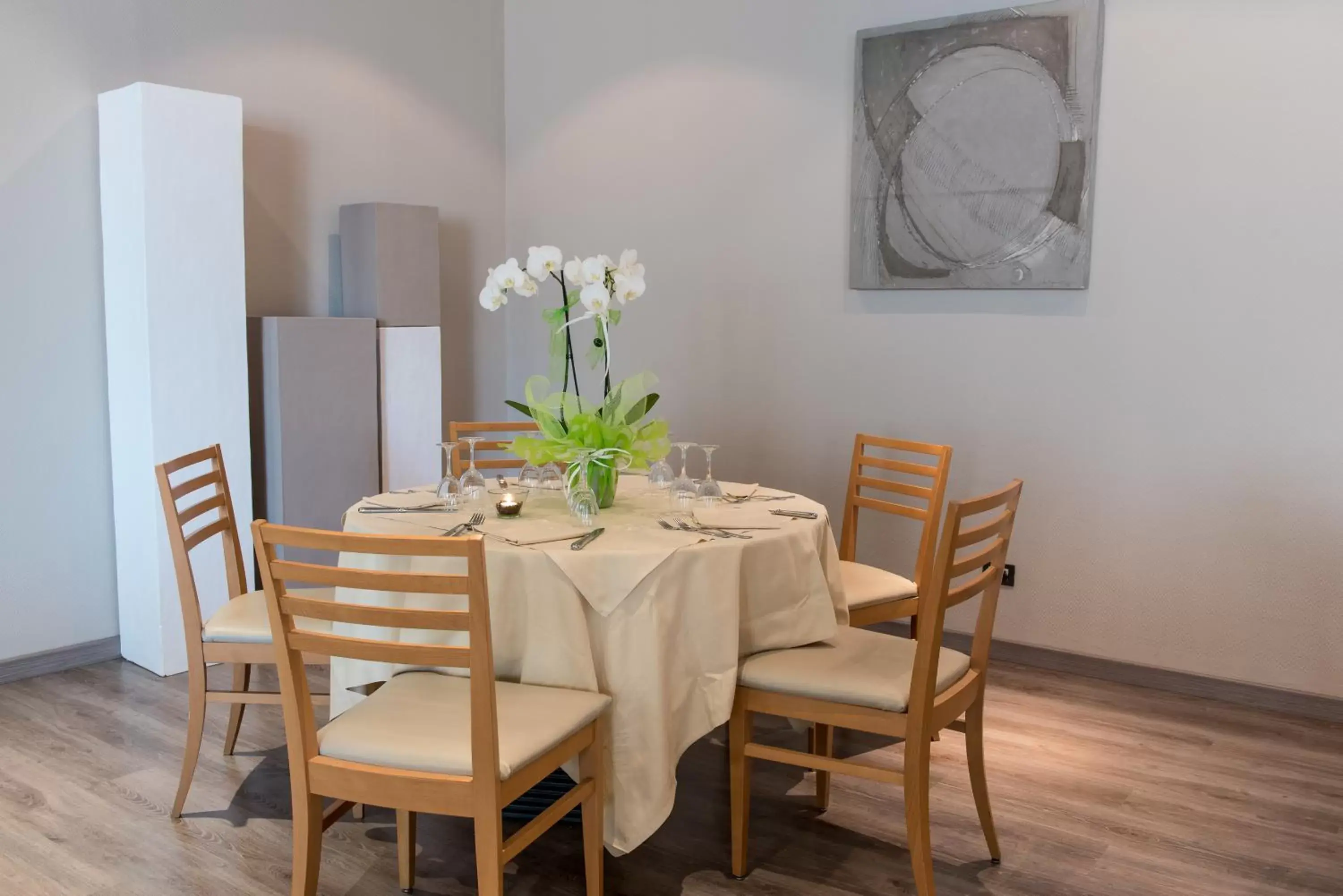Restaurant/places to eat in Idea Hotel Piacenza Restaurant/places to eat in Idea Hotel Piacenza