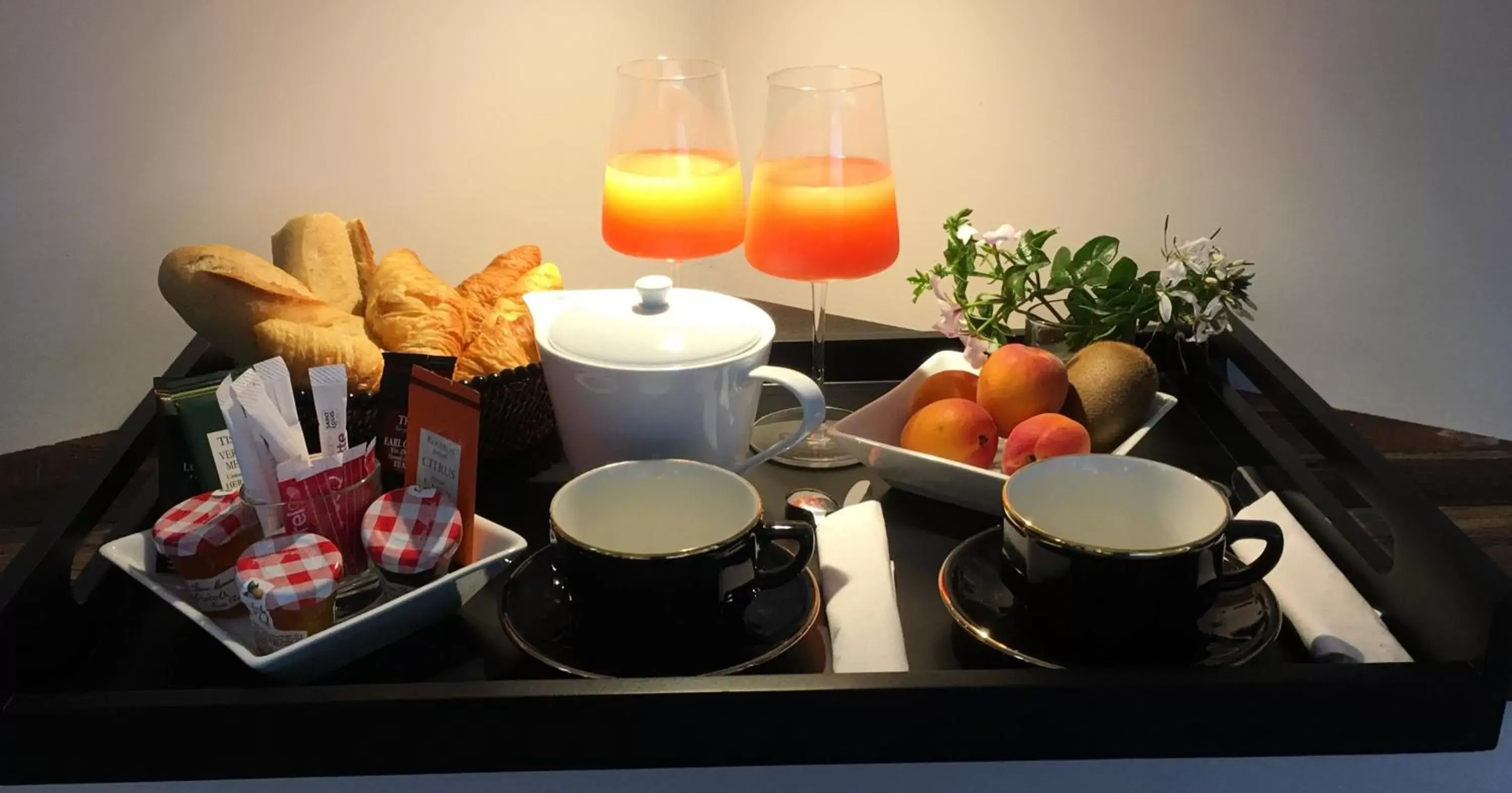 Breakfast in Hôtel de la Plage - Saint Jean de Luz