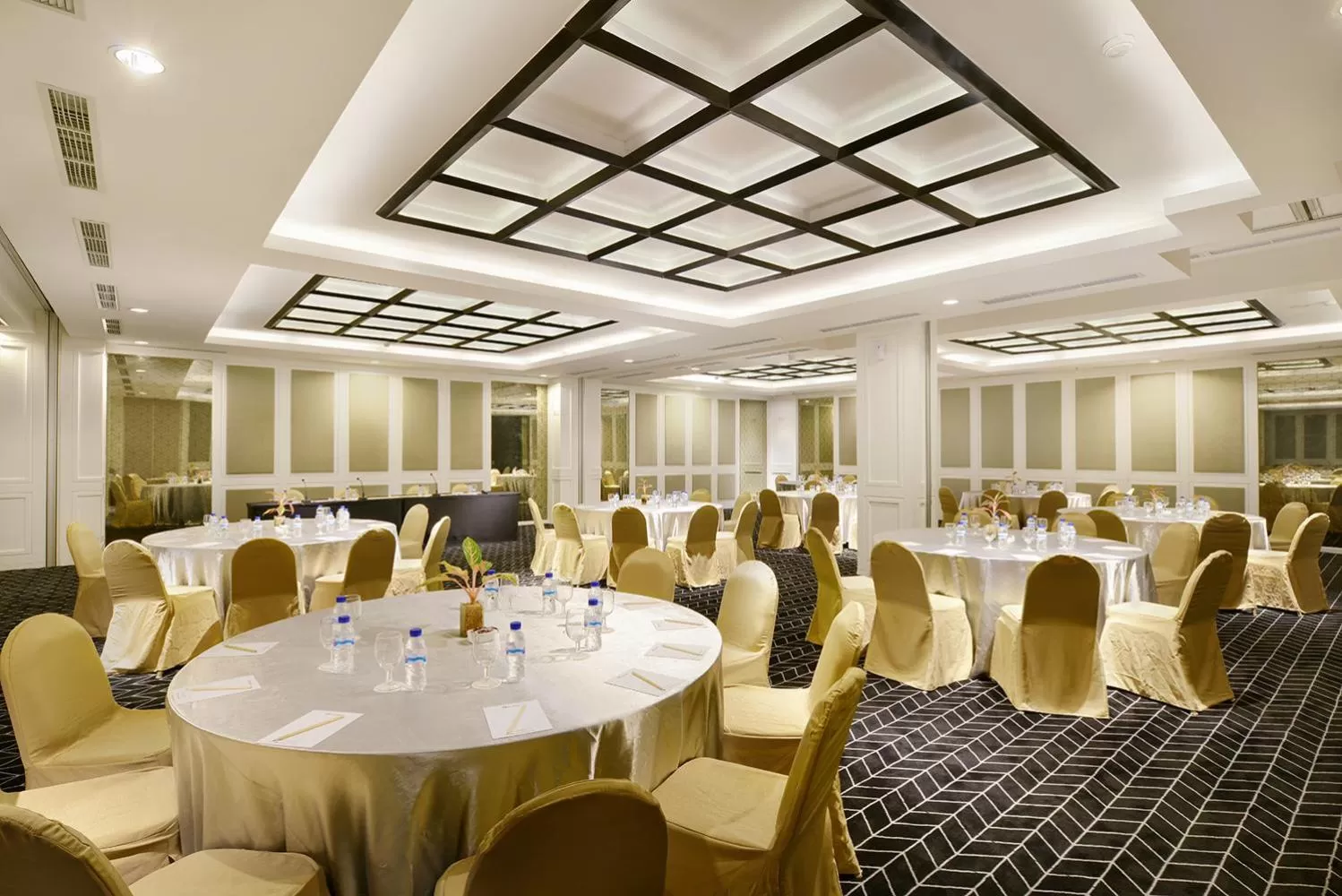Banquet/Function facilities in Swiss-Belinn Tunjungan Surabaya