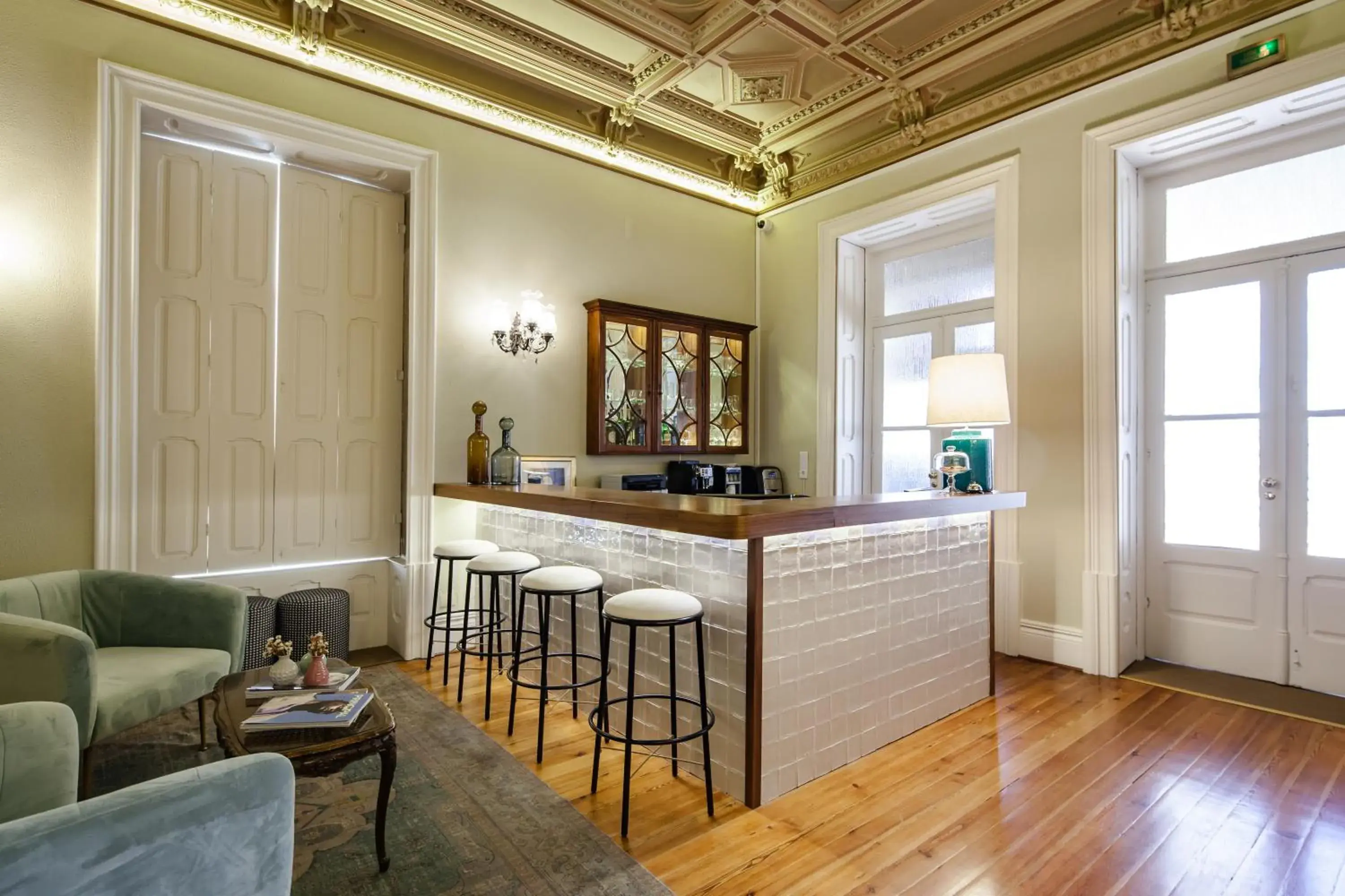 Lobby or reception, Seating Area in The Rex Hotel