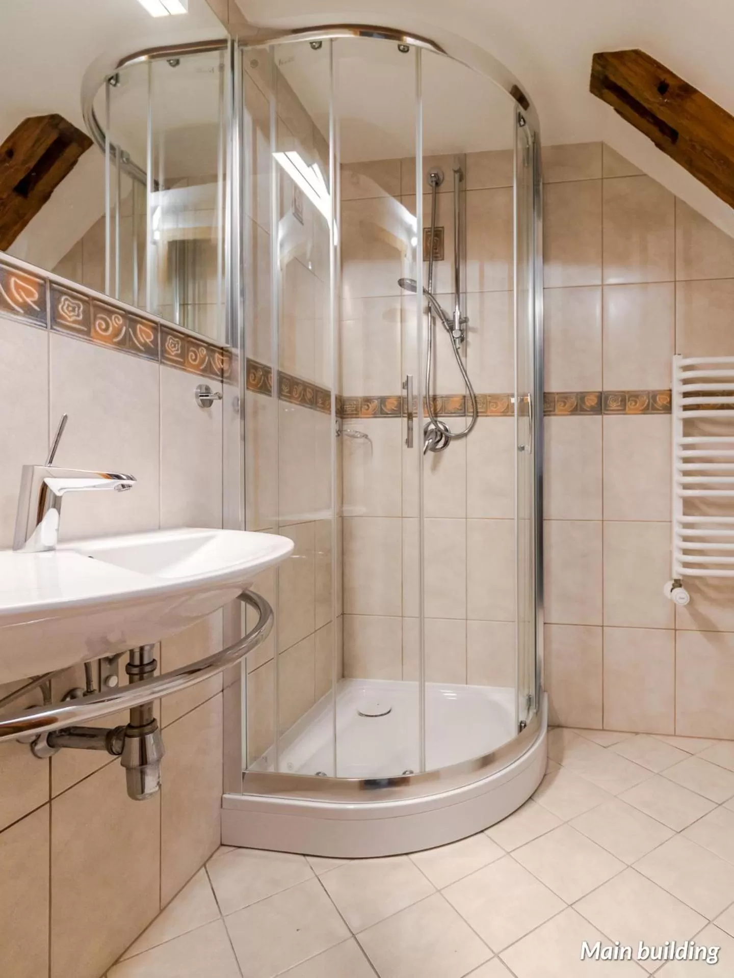 Shower in Hotel Spichrz