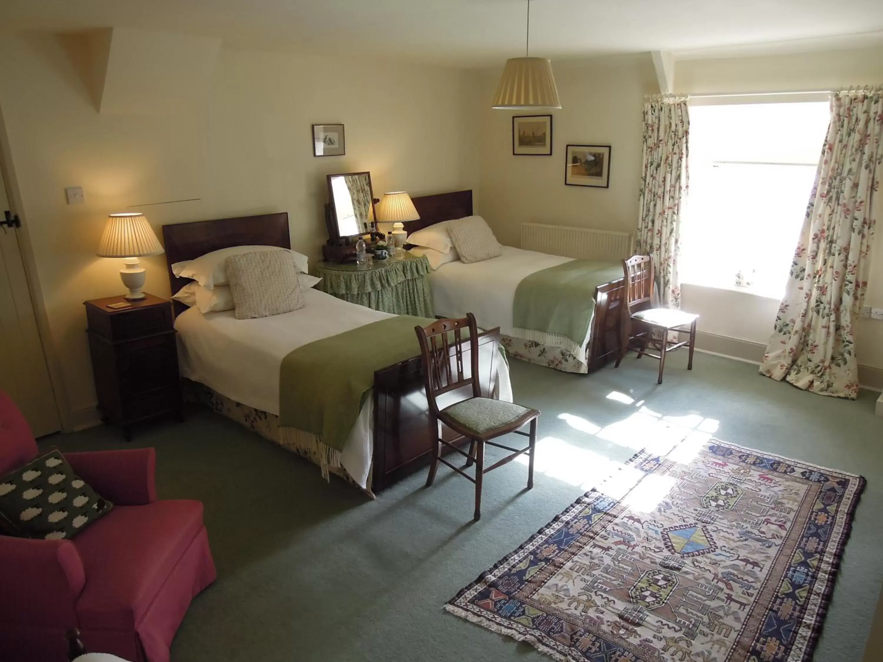 Photo of the whole room in Hound House Bed & Breakfast