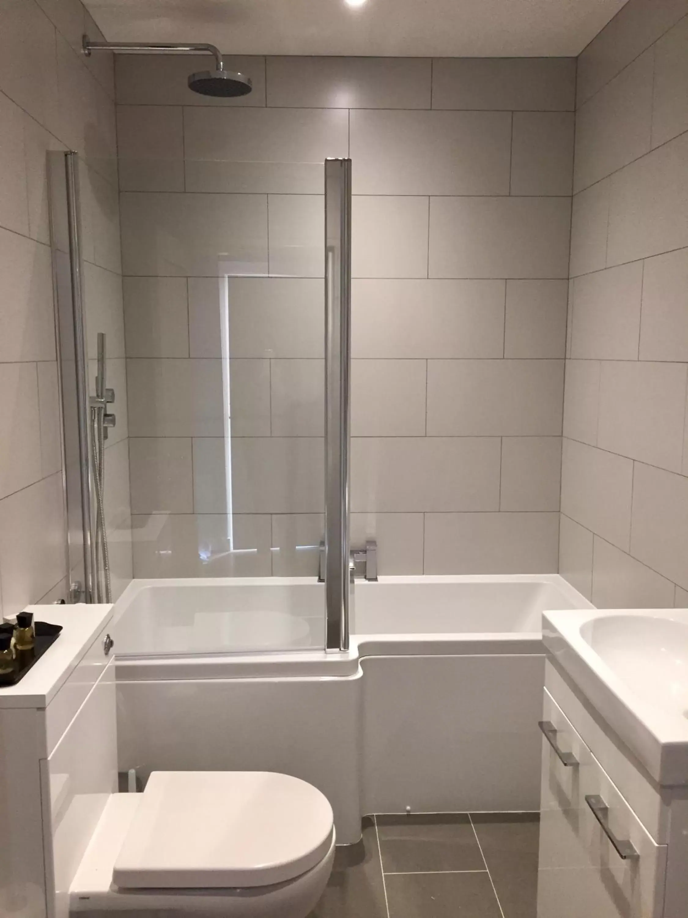 Shower, Bathroom in Castle Hotel & Apartments