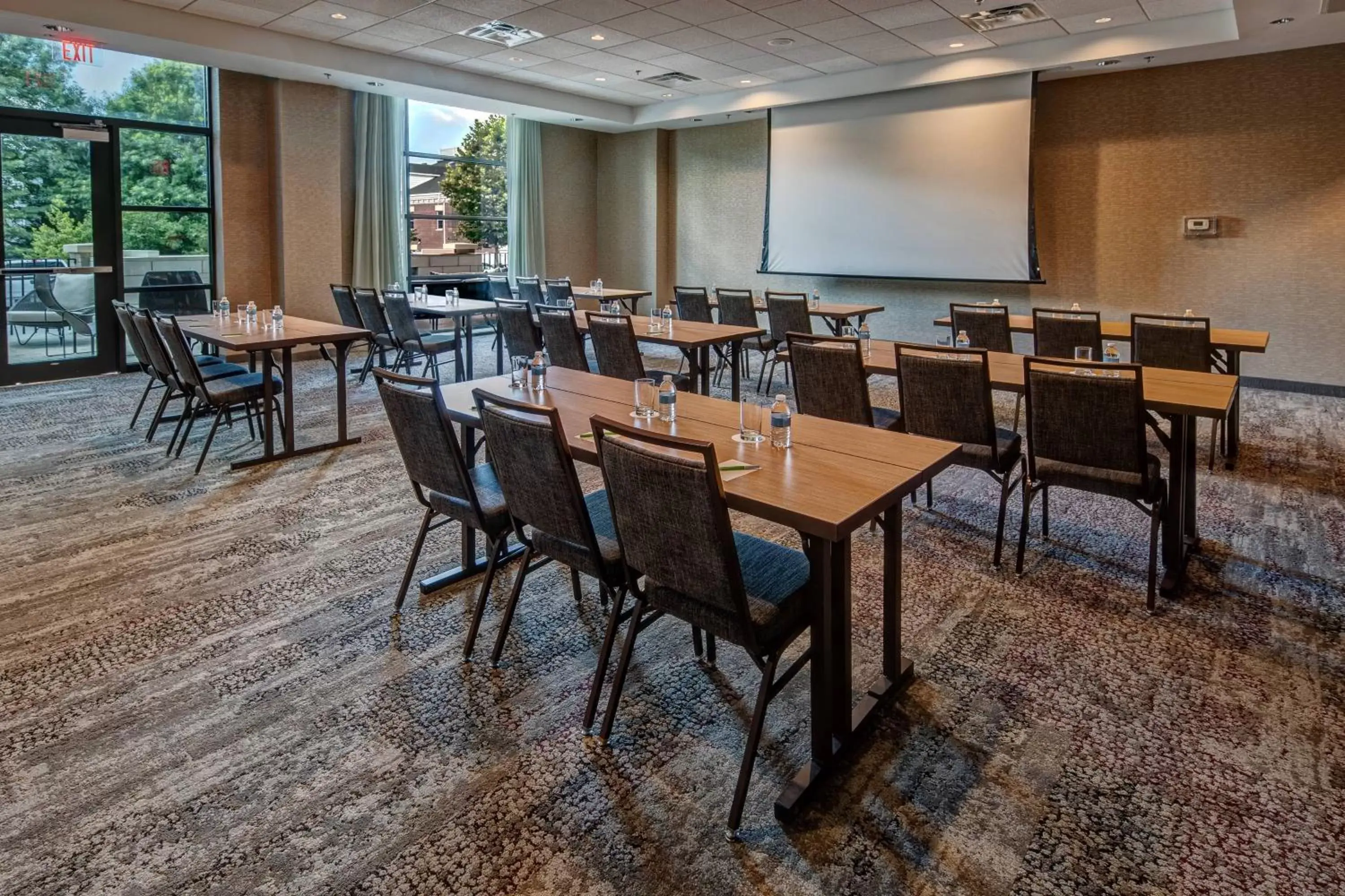 Meeting/conference room in Courtyard by Marriott Dulles Airport Herndon