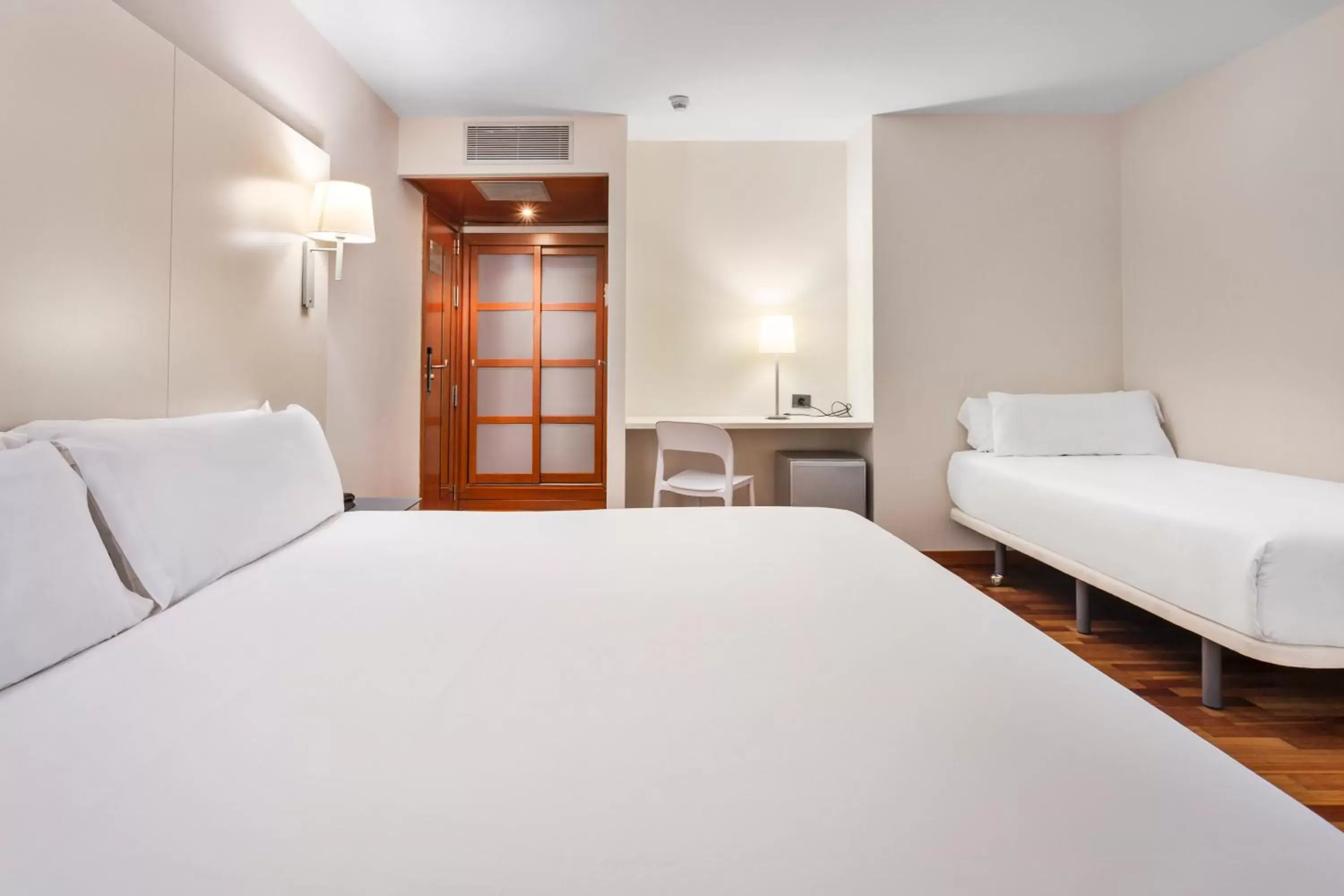 Bedroom, Bed in B&B HOTEL Castellón
