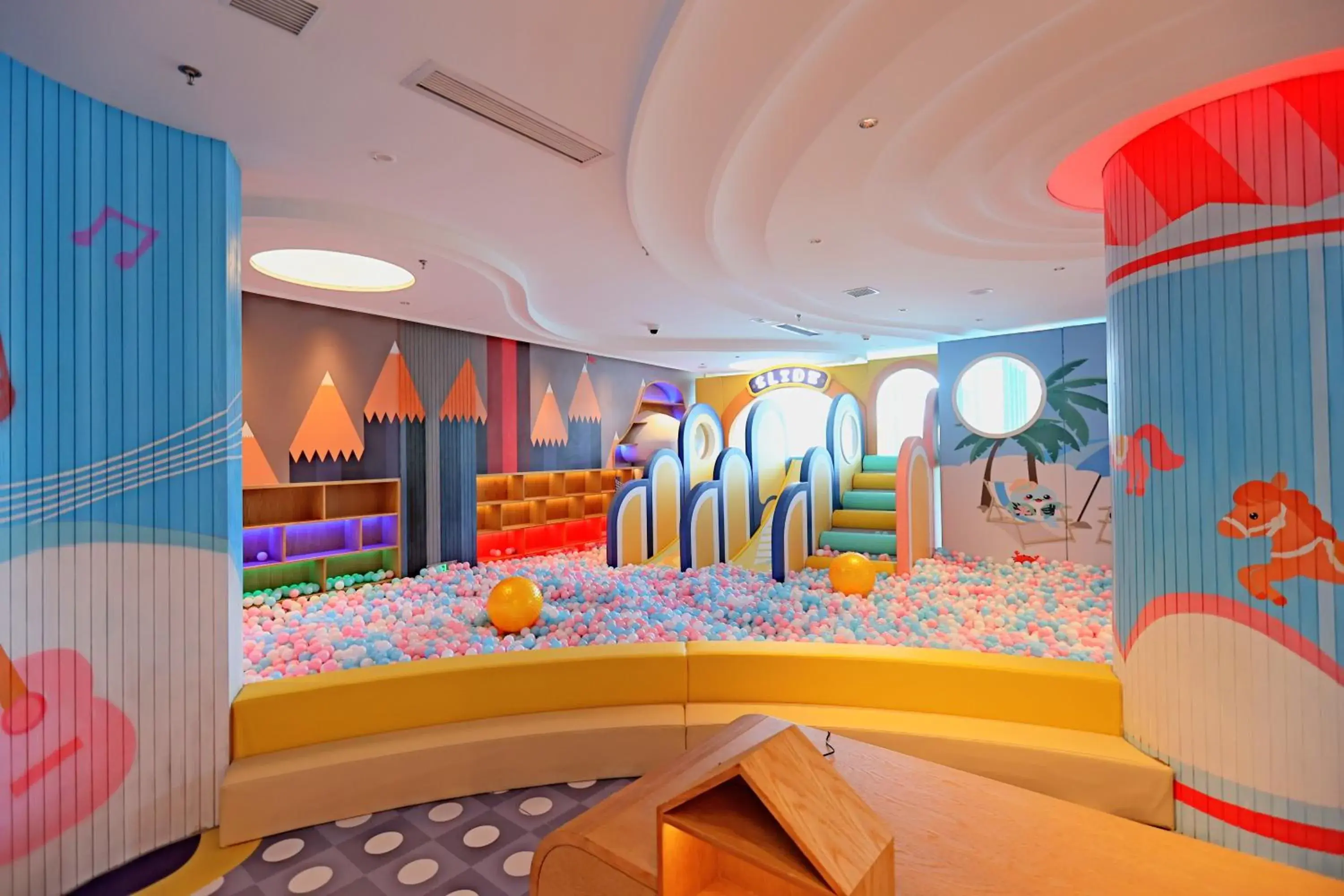 Kids's club, Kid's Club in Sheraton Beihai Resort