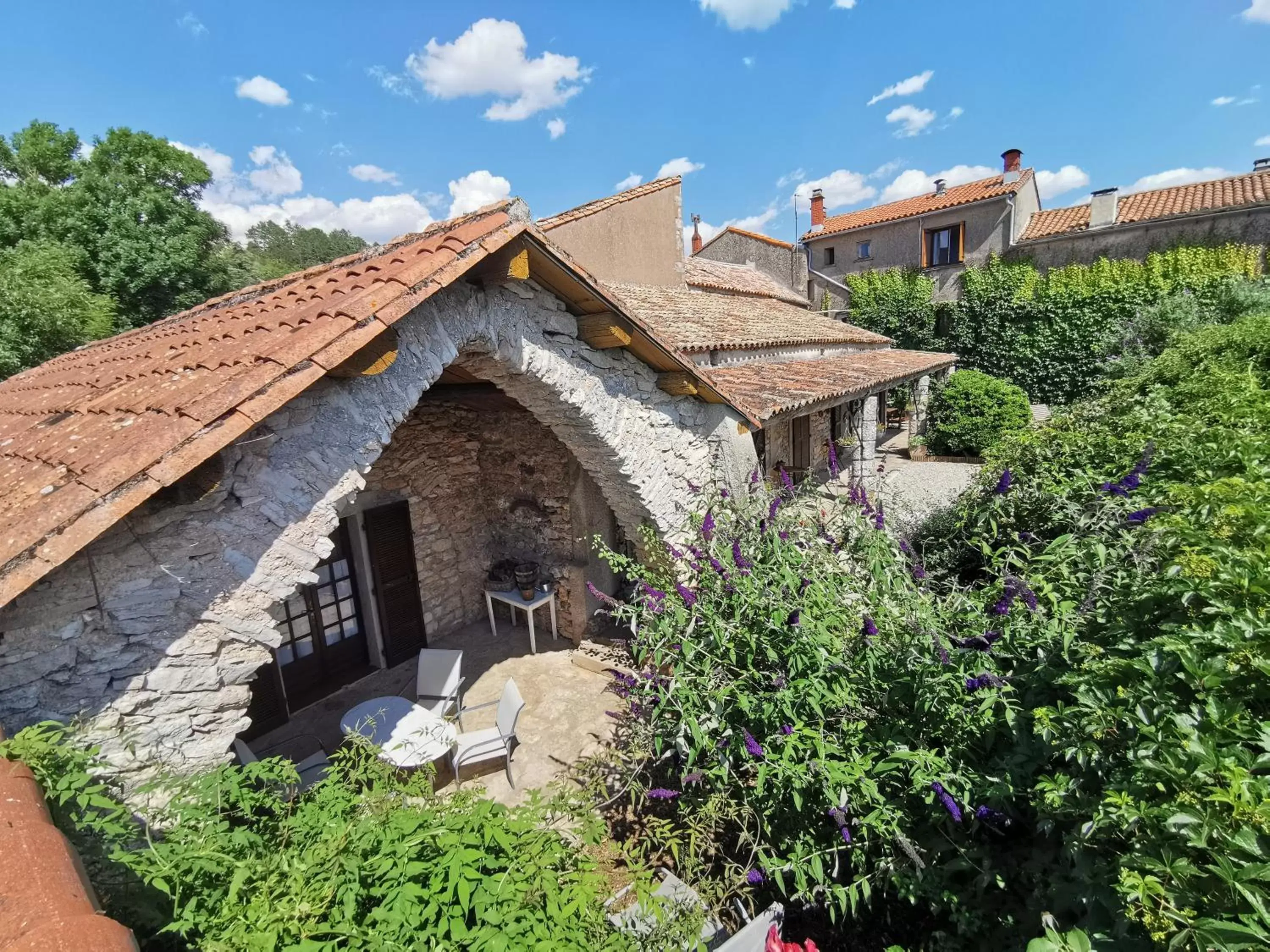 Property Building in Le Barry du Grand Chemin