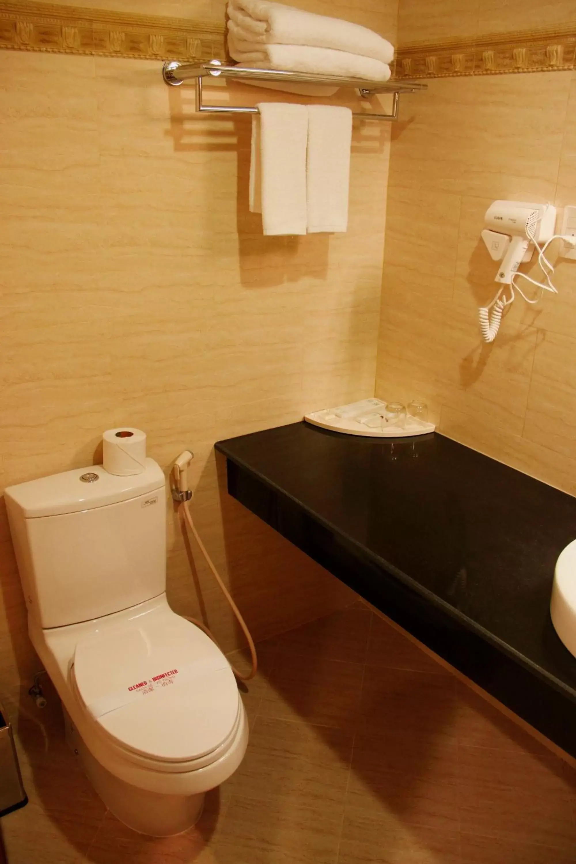 Bathroom in Gia Vien Hotel