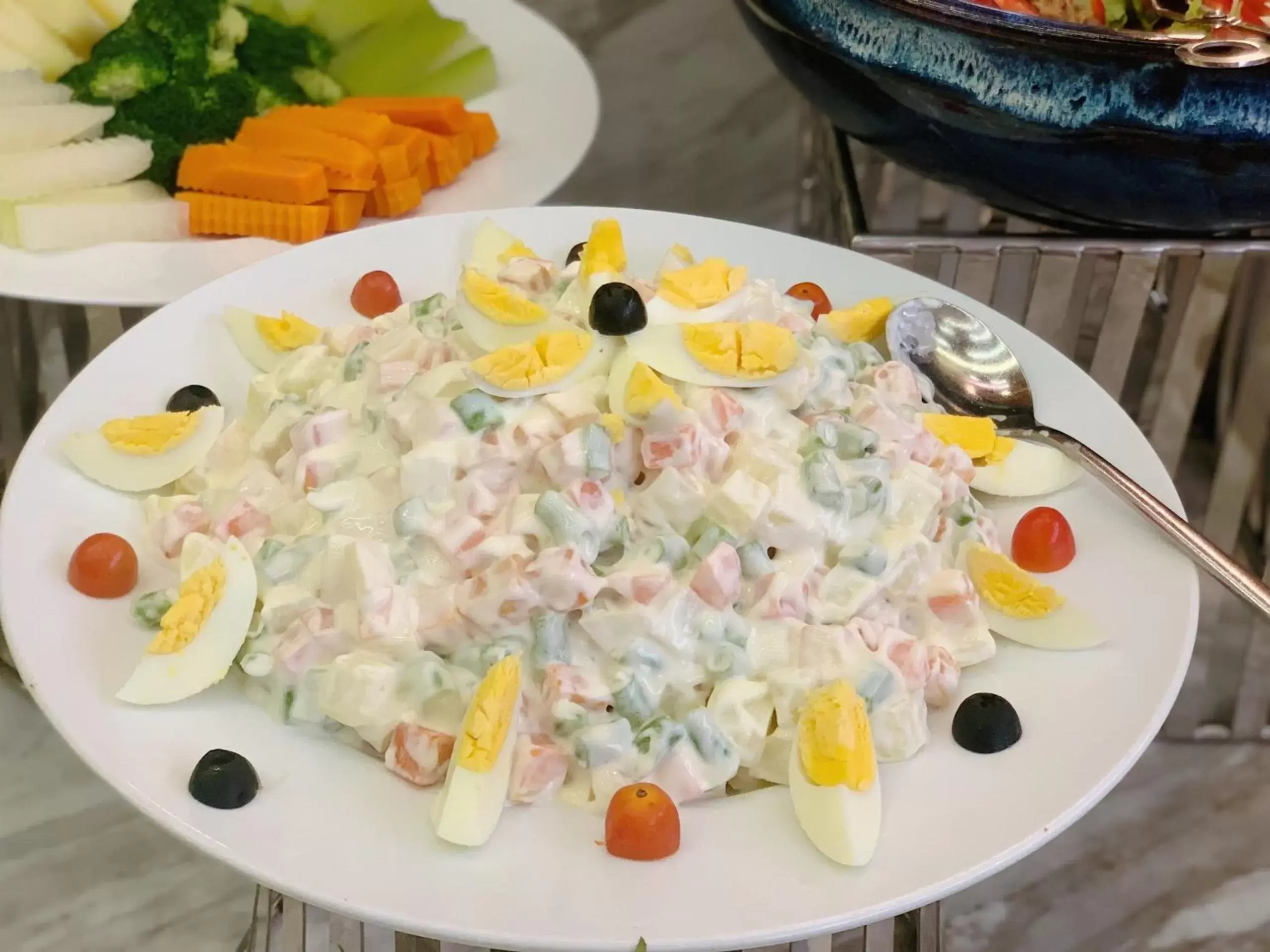 Food in Muong Thanh Luxury Nhat Le Hotel