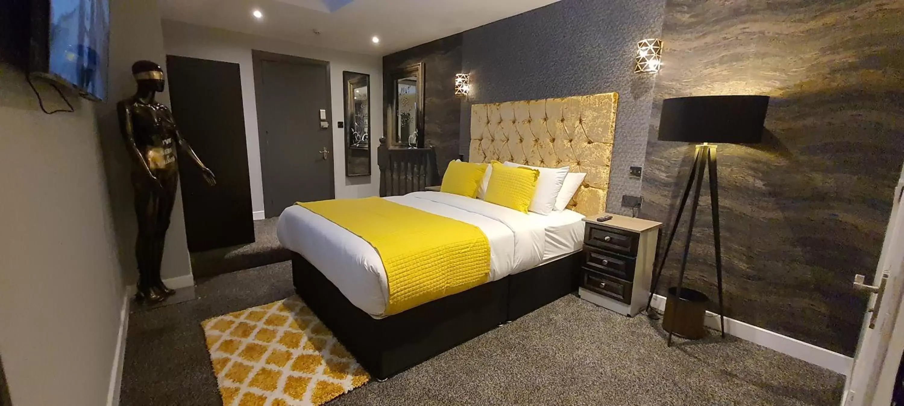 Bedroom in The Gate Hotel