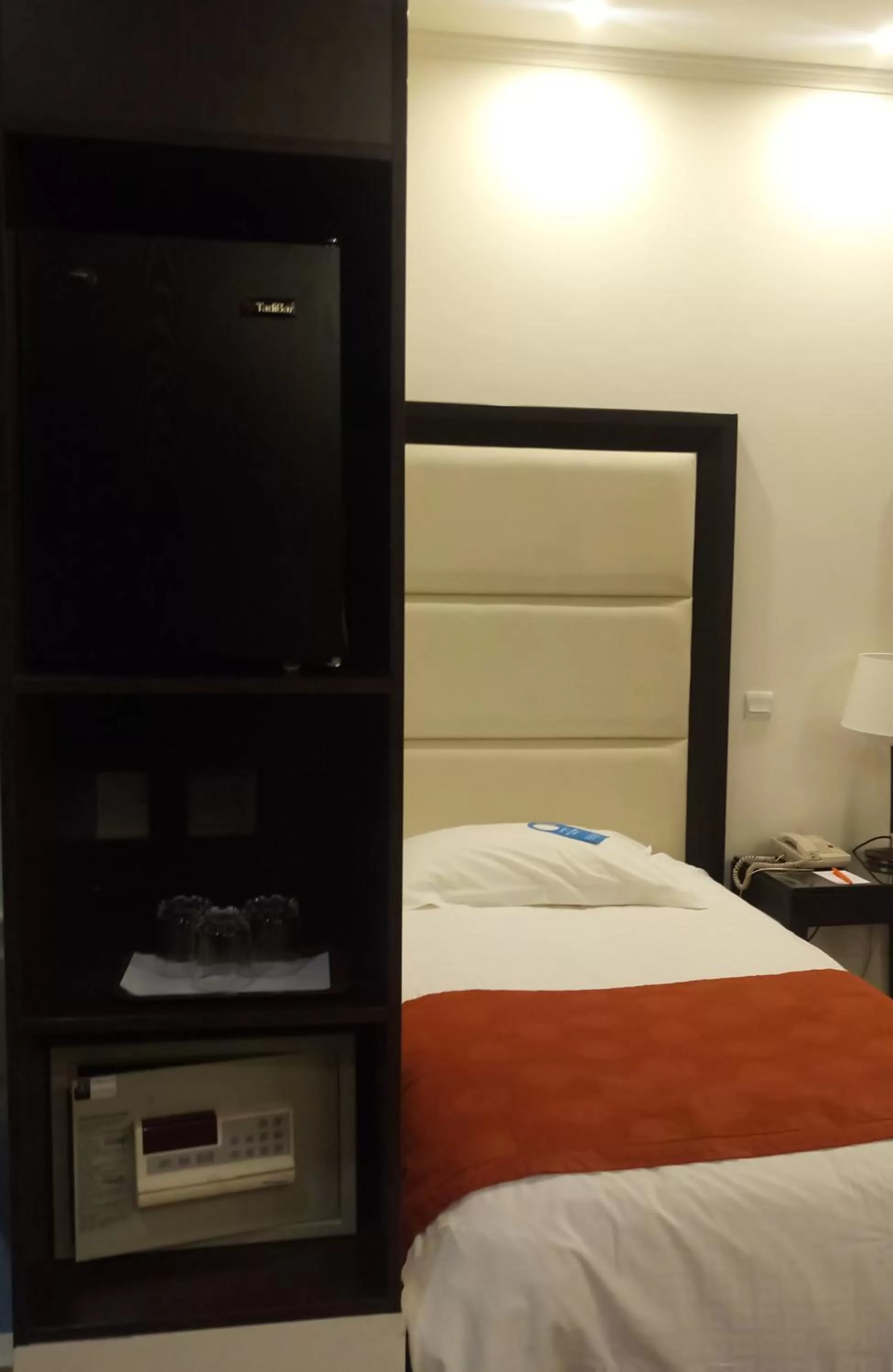 Bed in Castelli Hotel Nicosia