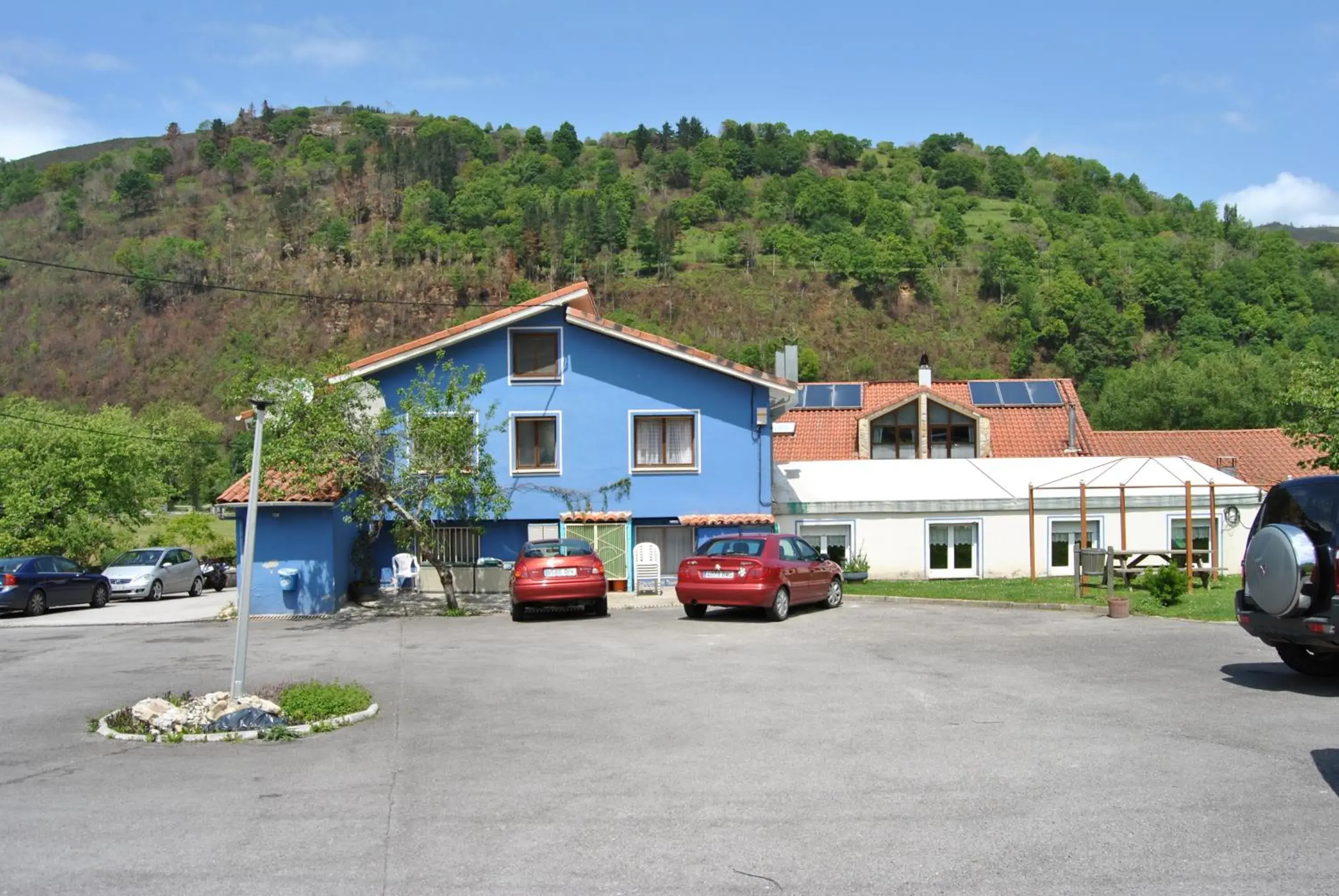 Facade/entrance, Property Building in Hotel Avelina