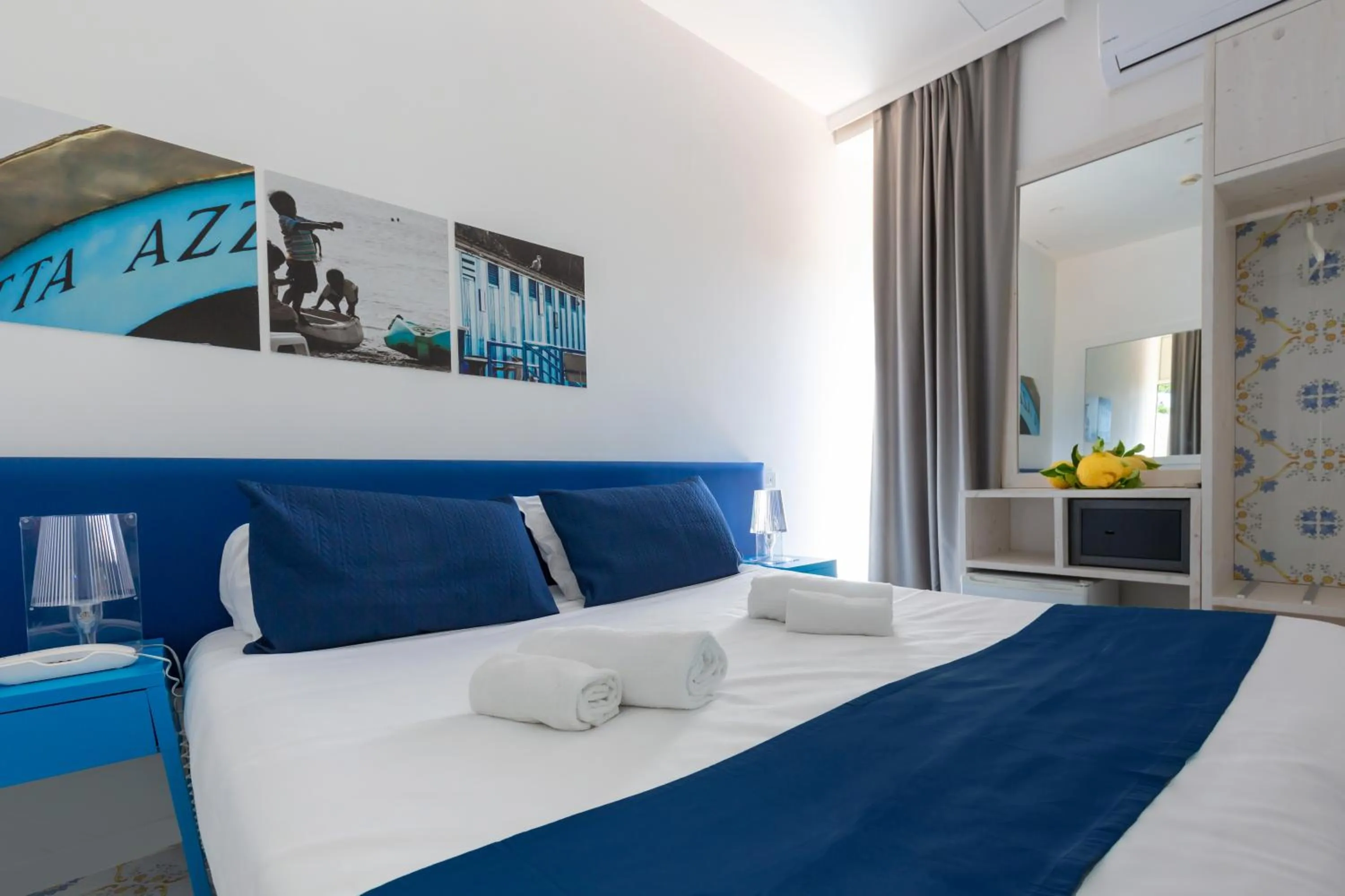 Bedroom, Bed in Hotel Spicy