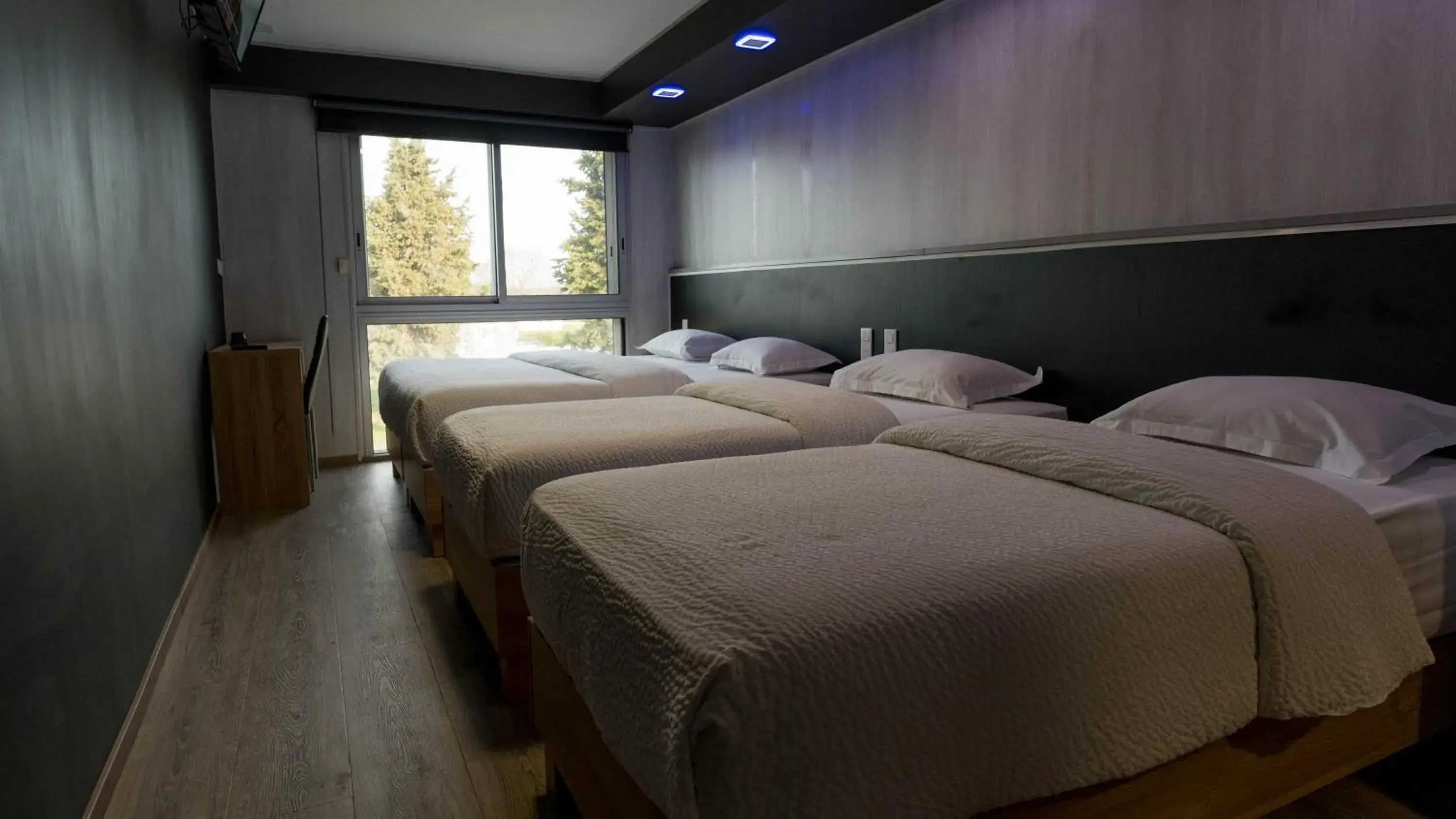 Bed in Hôtel La Rocade