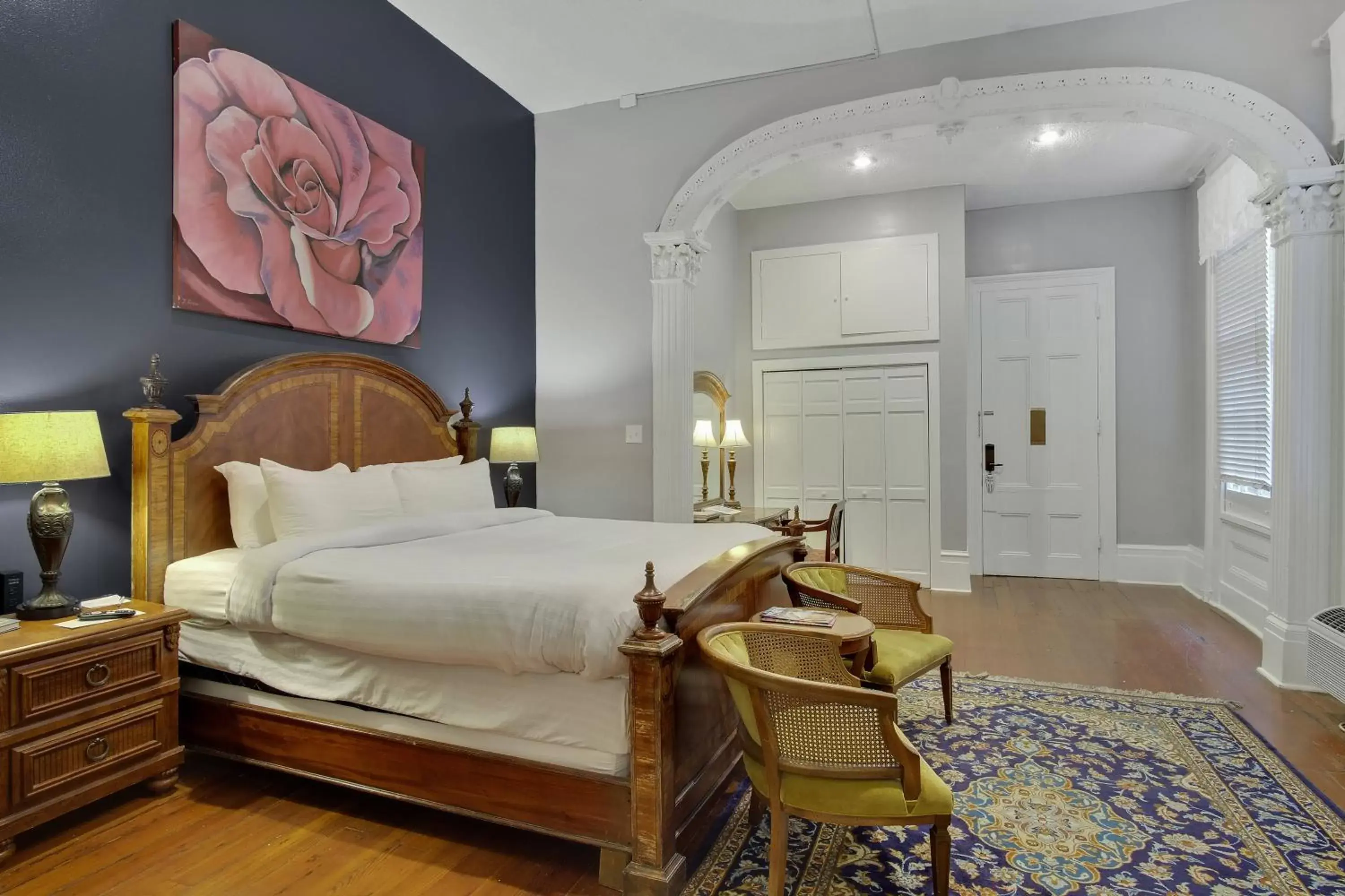 Bed in Rathbone Mansions New Orleans