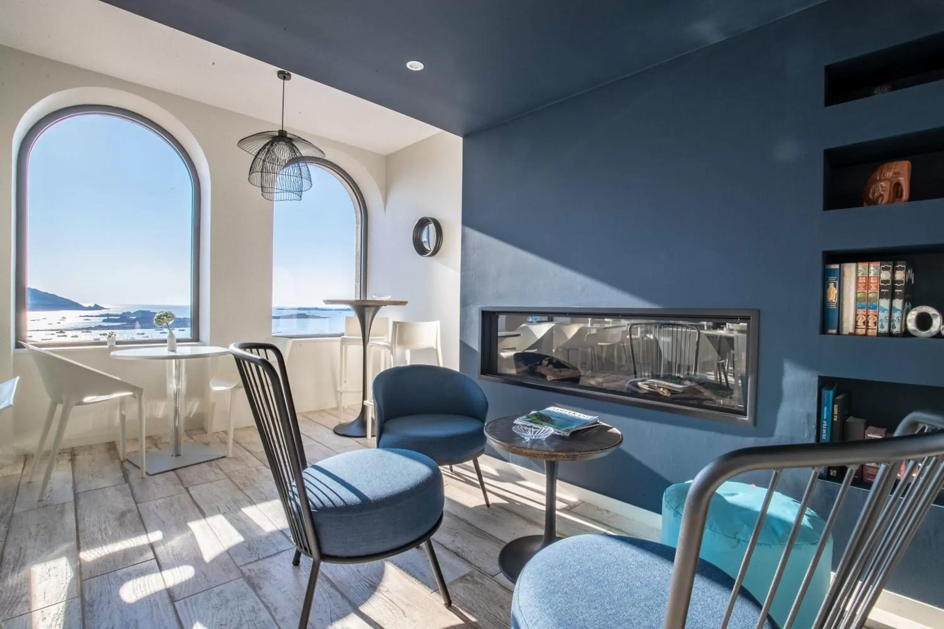 Seating Area in Pavillon de la plage