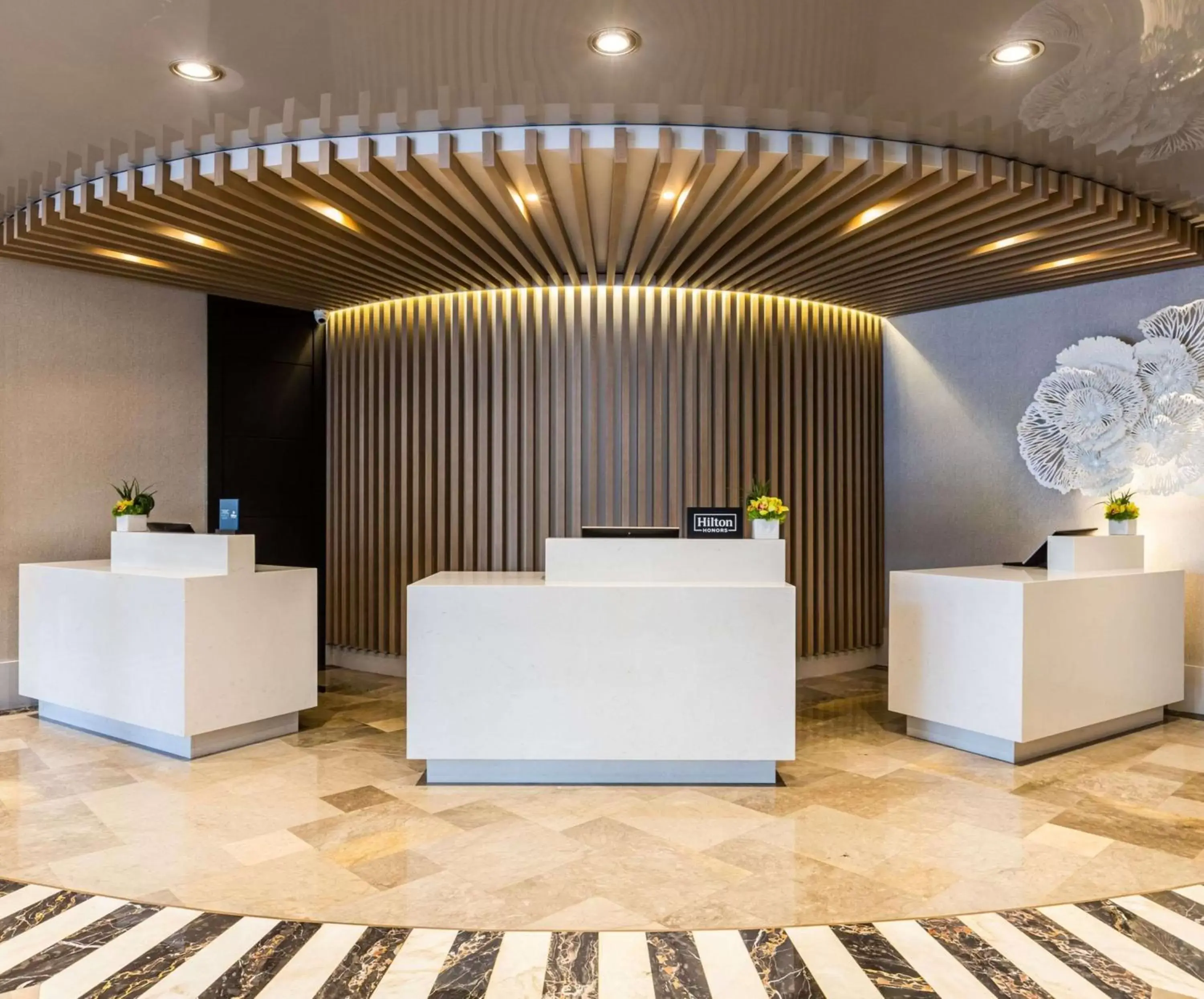 Lobby or reception in Hilton Bentley Miami/South Beach