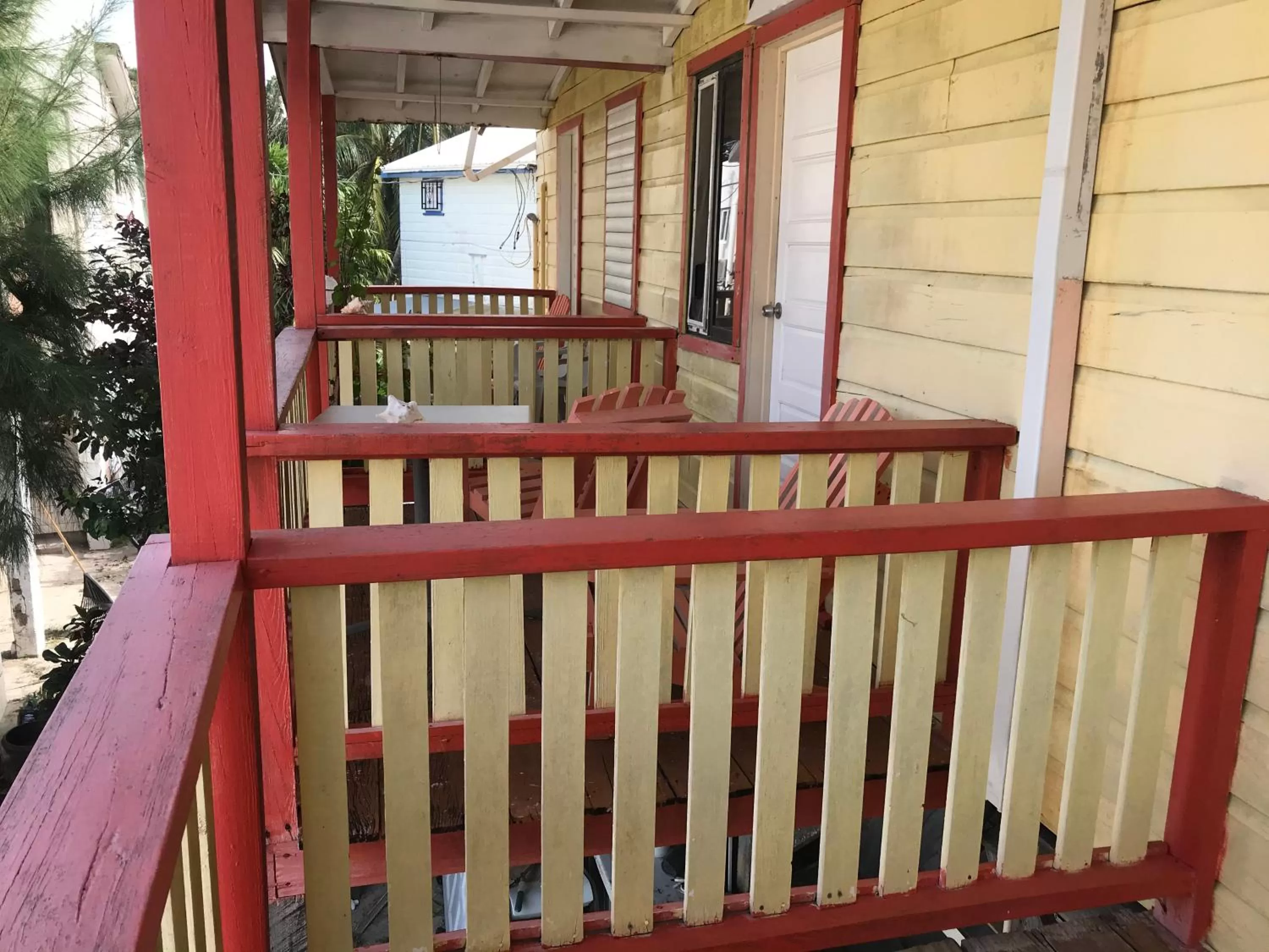 Balcony/Terrace in Tropical Paradise Express