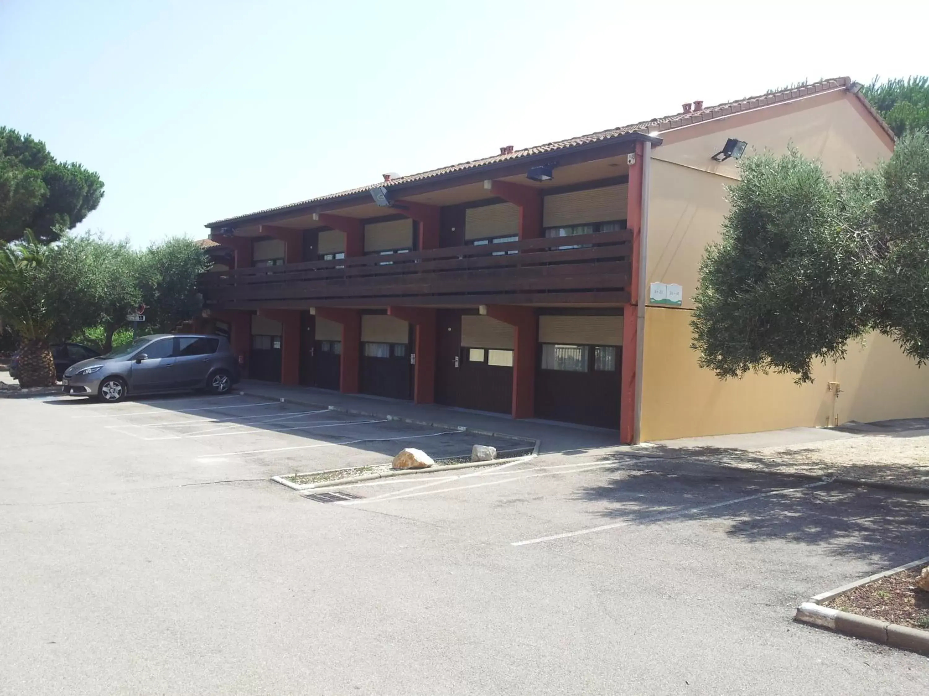 Garden, Property Building in Campanile Perpignan Sud